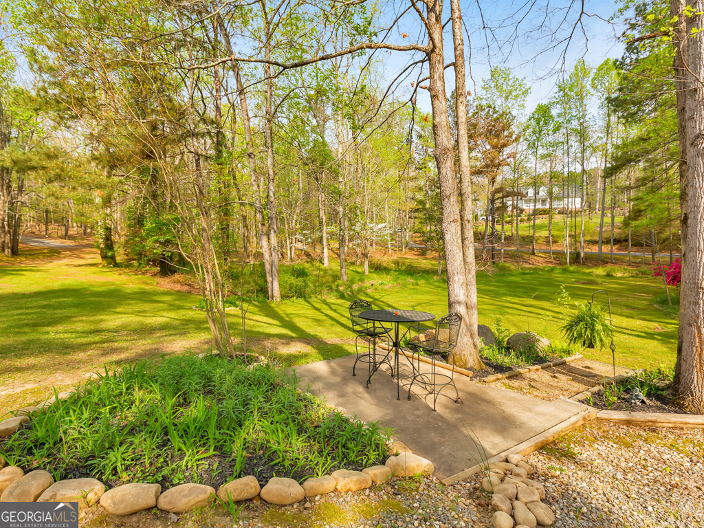31 Fawn Lake Trail NE White GA 30184