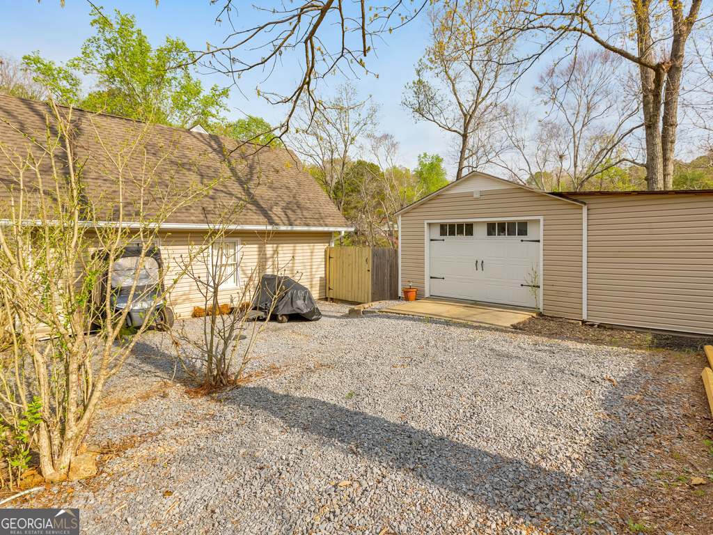 31 Fawn Lake Trail NE White GA 30184