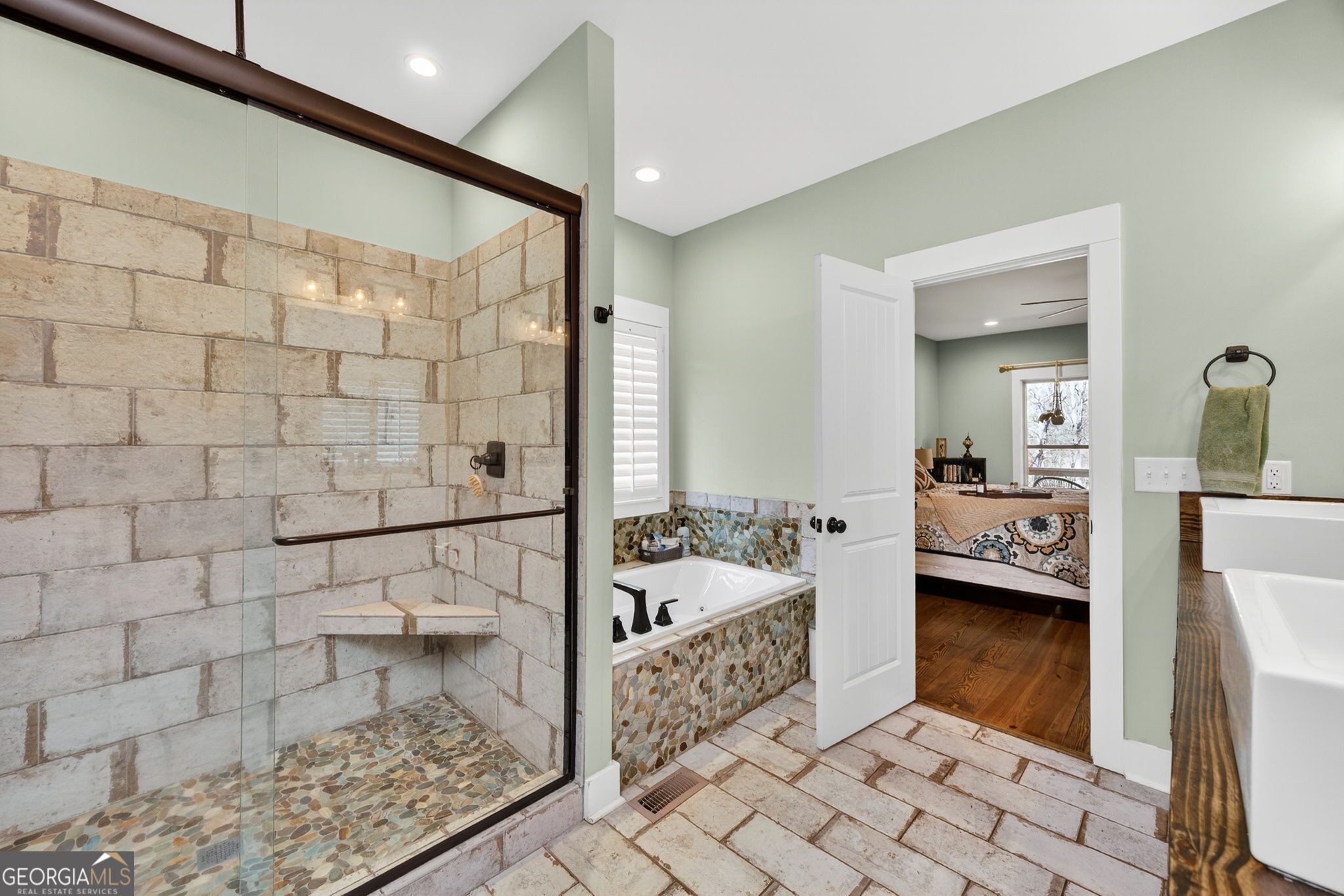 131 Woods Road Forsyth GA 31029