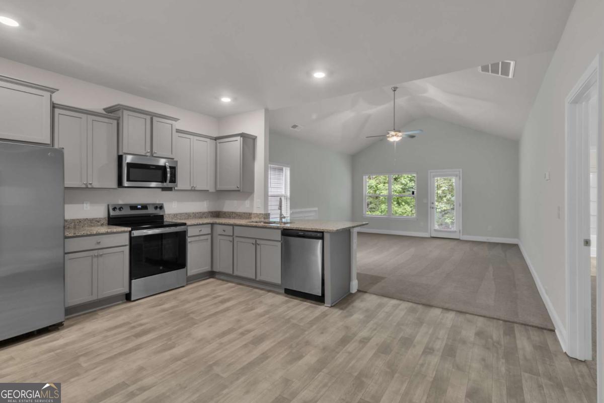 11963 Lovejoy Crossing Place Hampton GA 30228