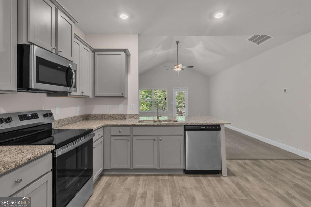 11963 Lovejoy Crossing Place Hampton GA 30228