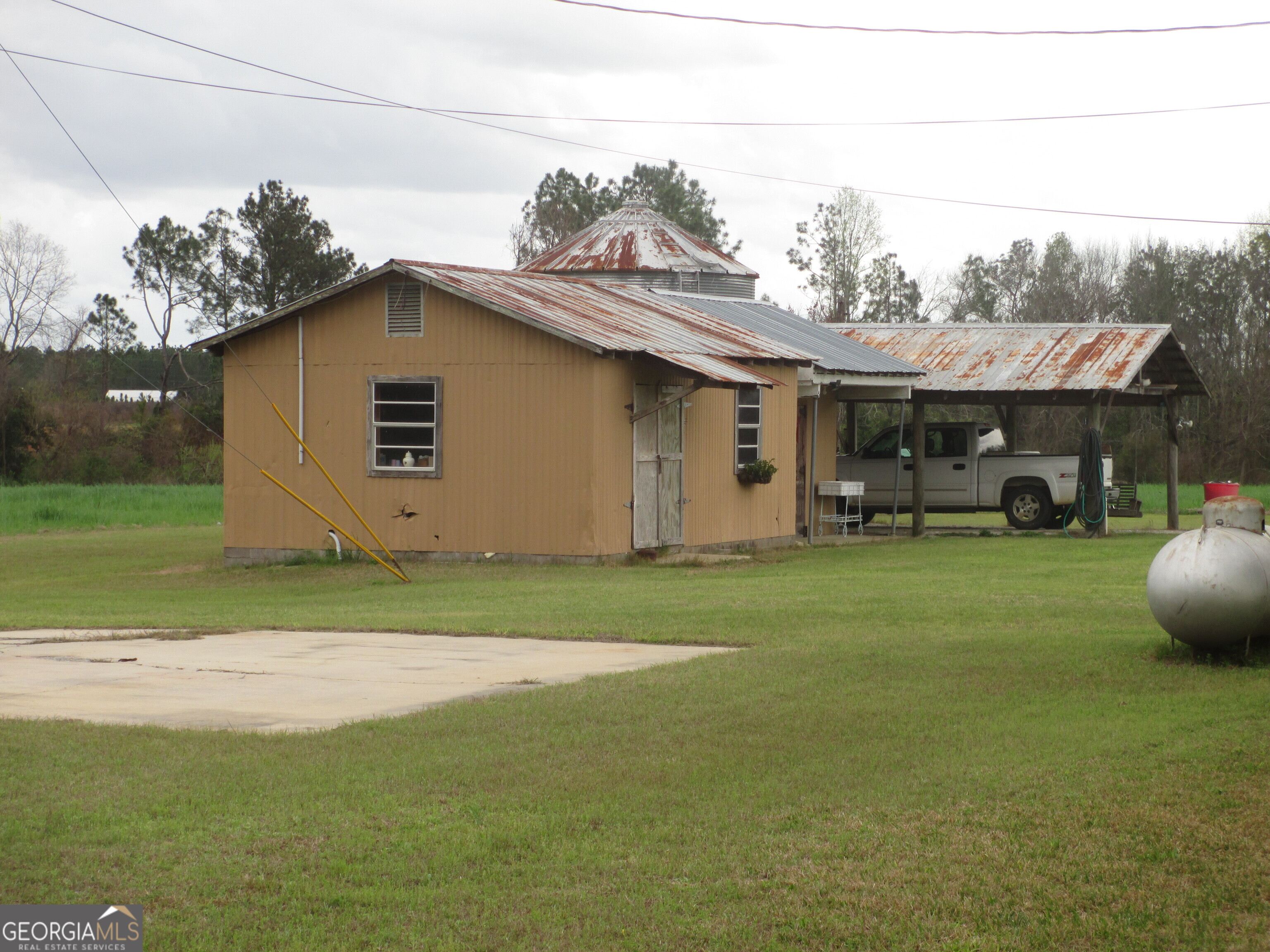 84 Comer Yawn Road Hazlehurst GA 31539