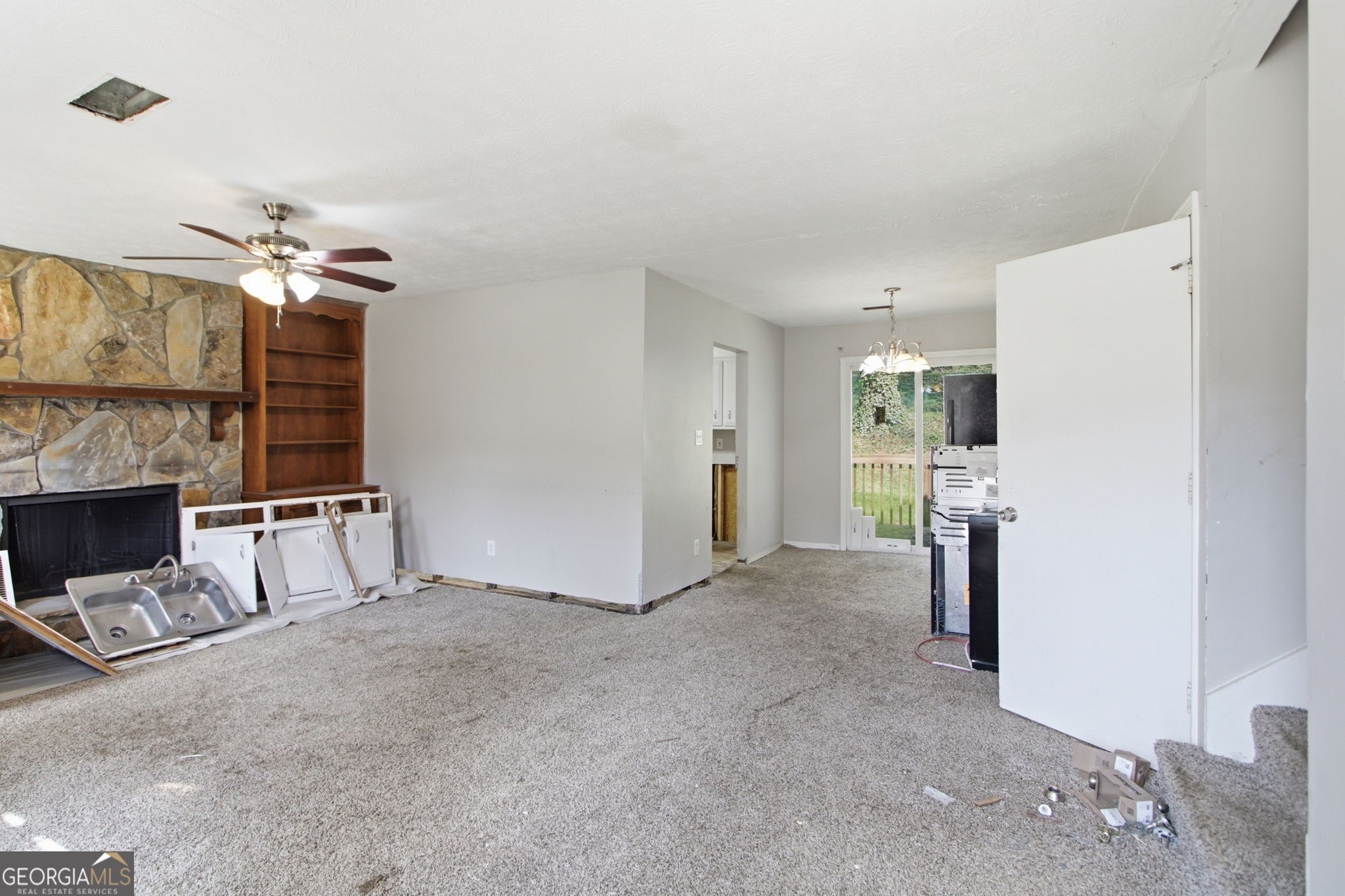 3292 Mixon Way Stone Mountain GA 30087
