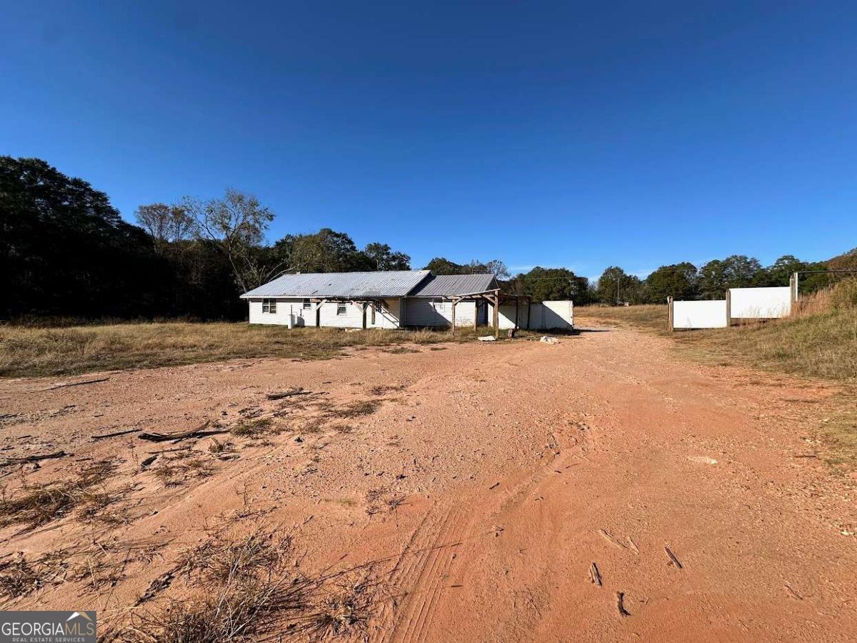 2140 W Highway 166 Bowdon GA 30108