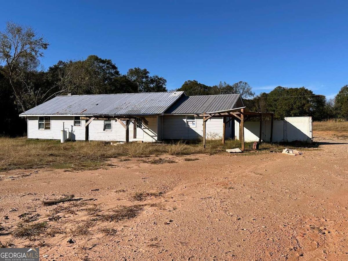 2140 W Highway 166 Bowdon GA 30108