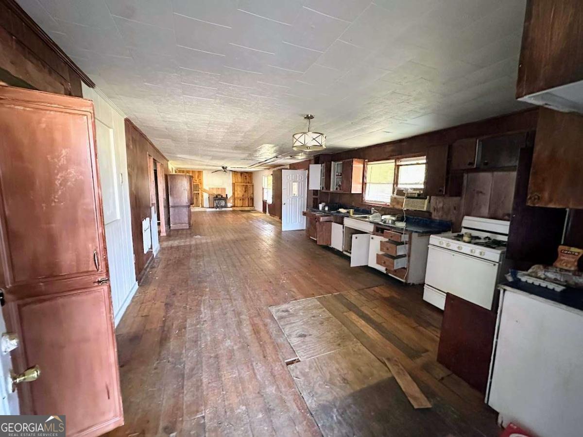 2140 W Highway 166 Bowdon GA 30108