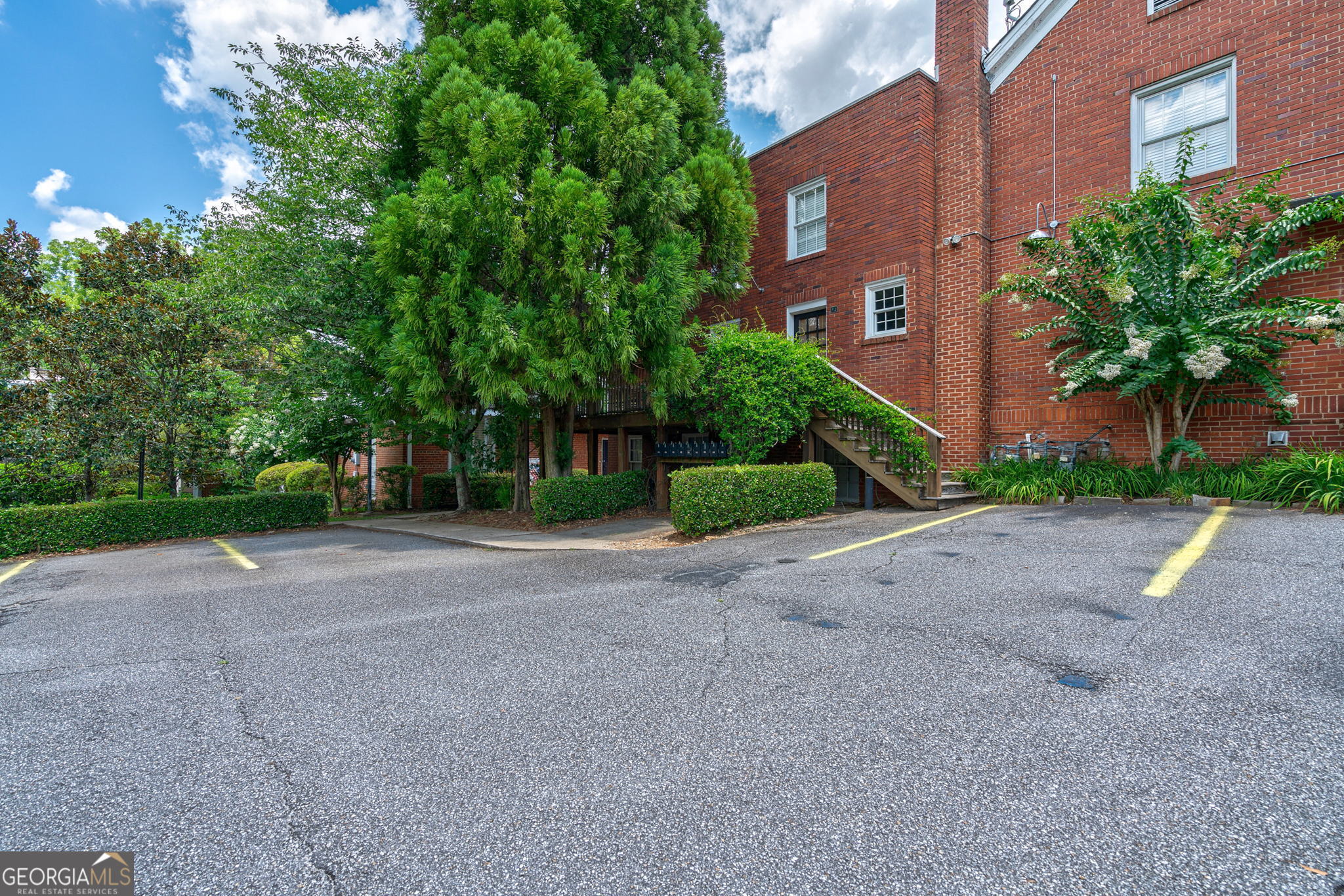 1295 E Broad Street Athens GA 30601