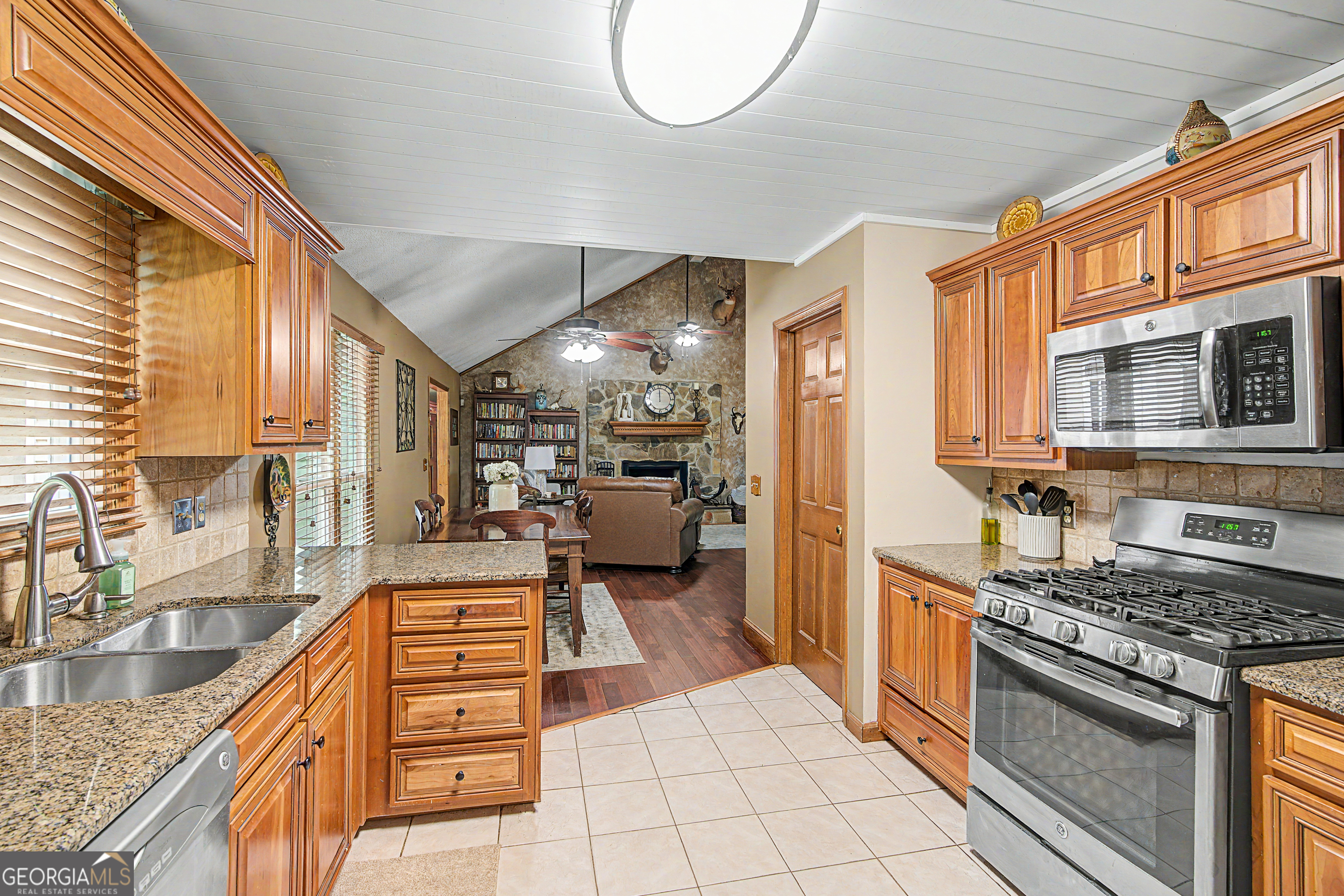 5270 Story Road Powder Springs GA 30127