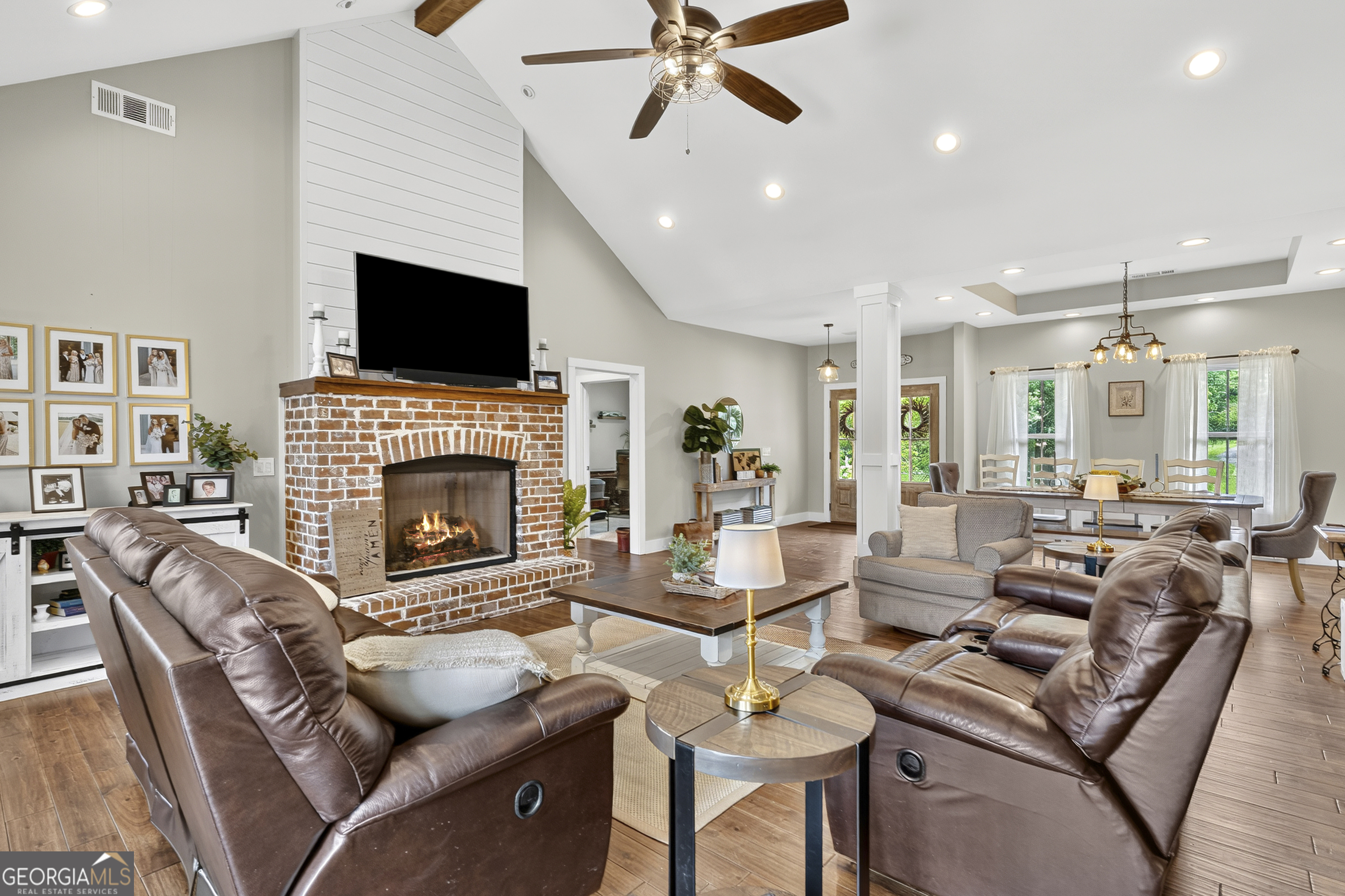 7625 W County Line Road Lula GA 30554