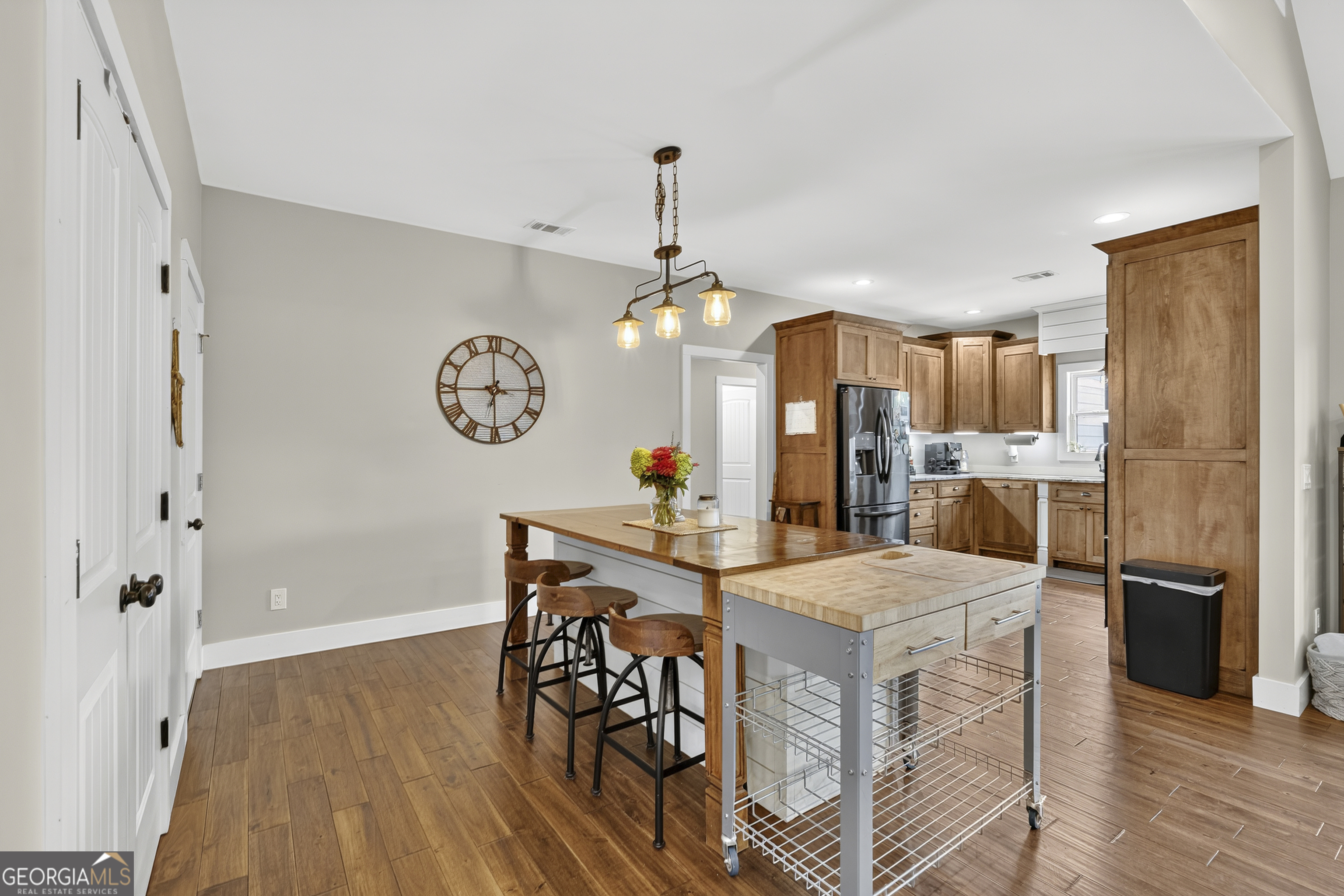 7625 W County Line Road Lula GA 30554