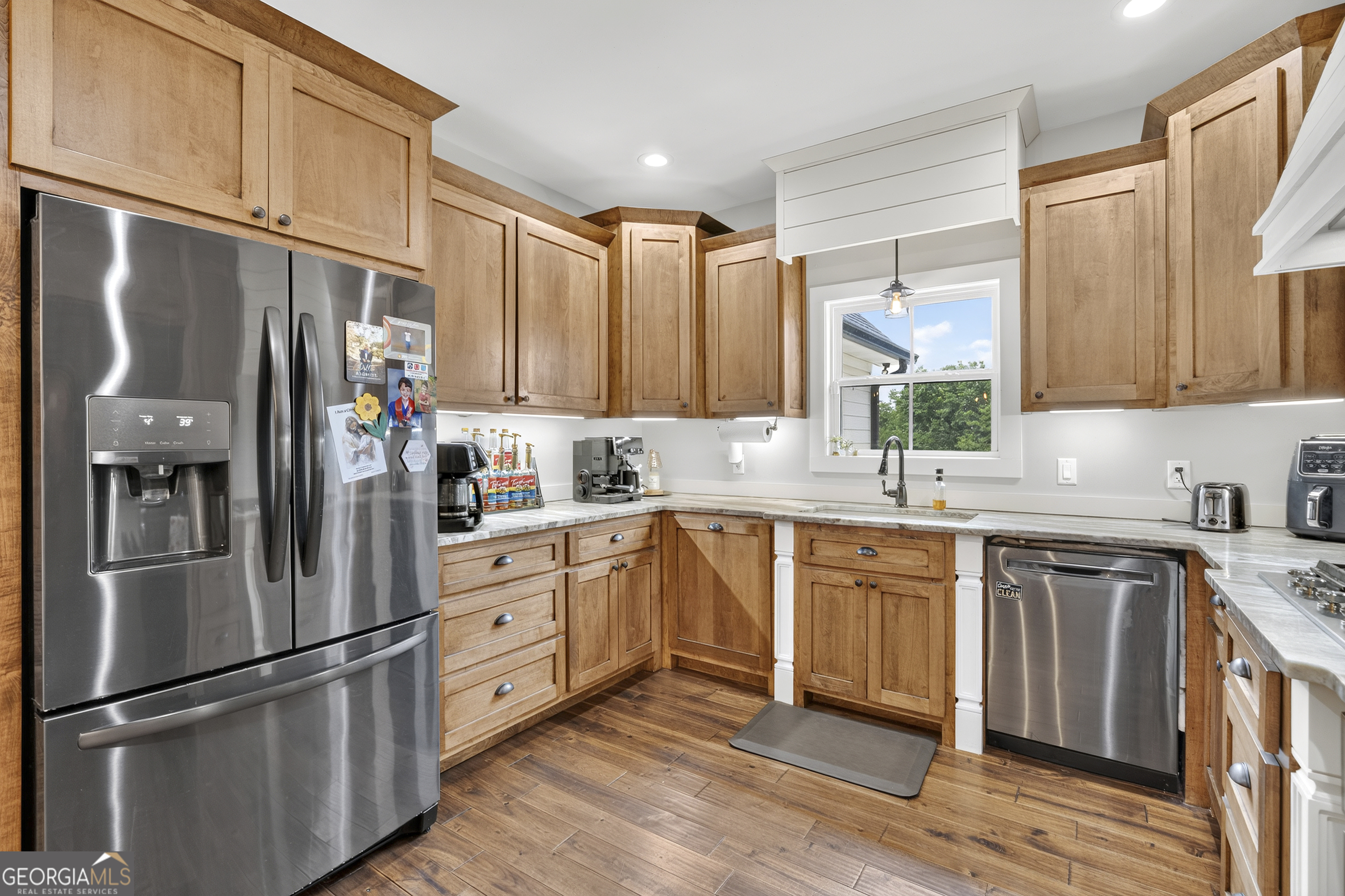 7625 W County Line Road Lula GA 30554