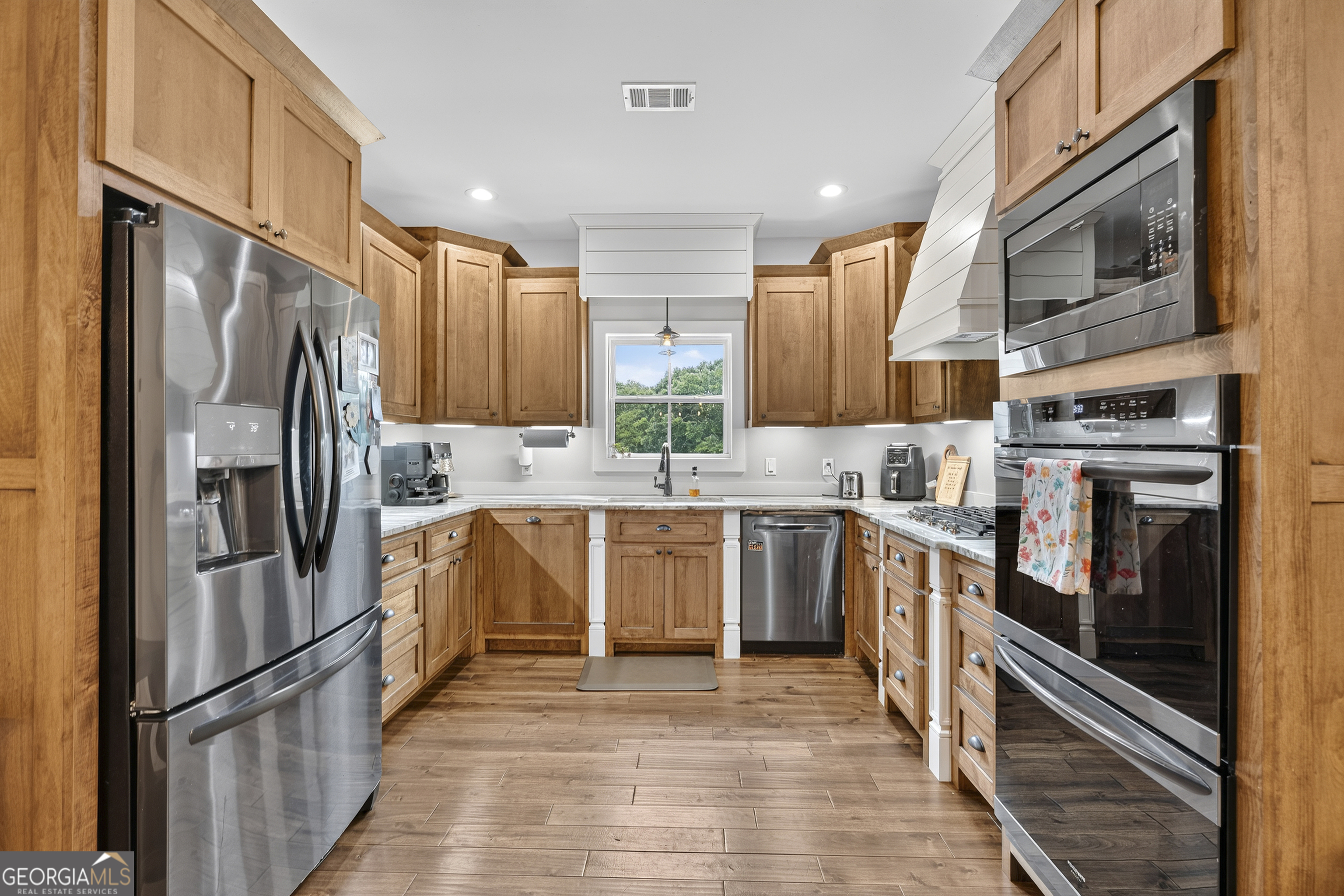 7625 W County Line Road Lula GA 30554
