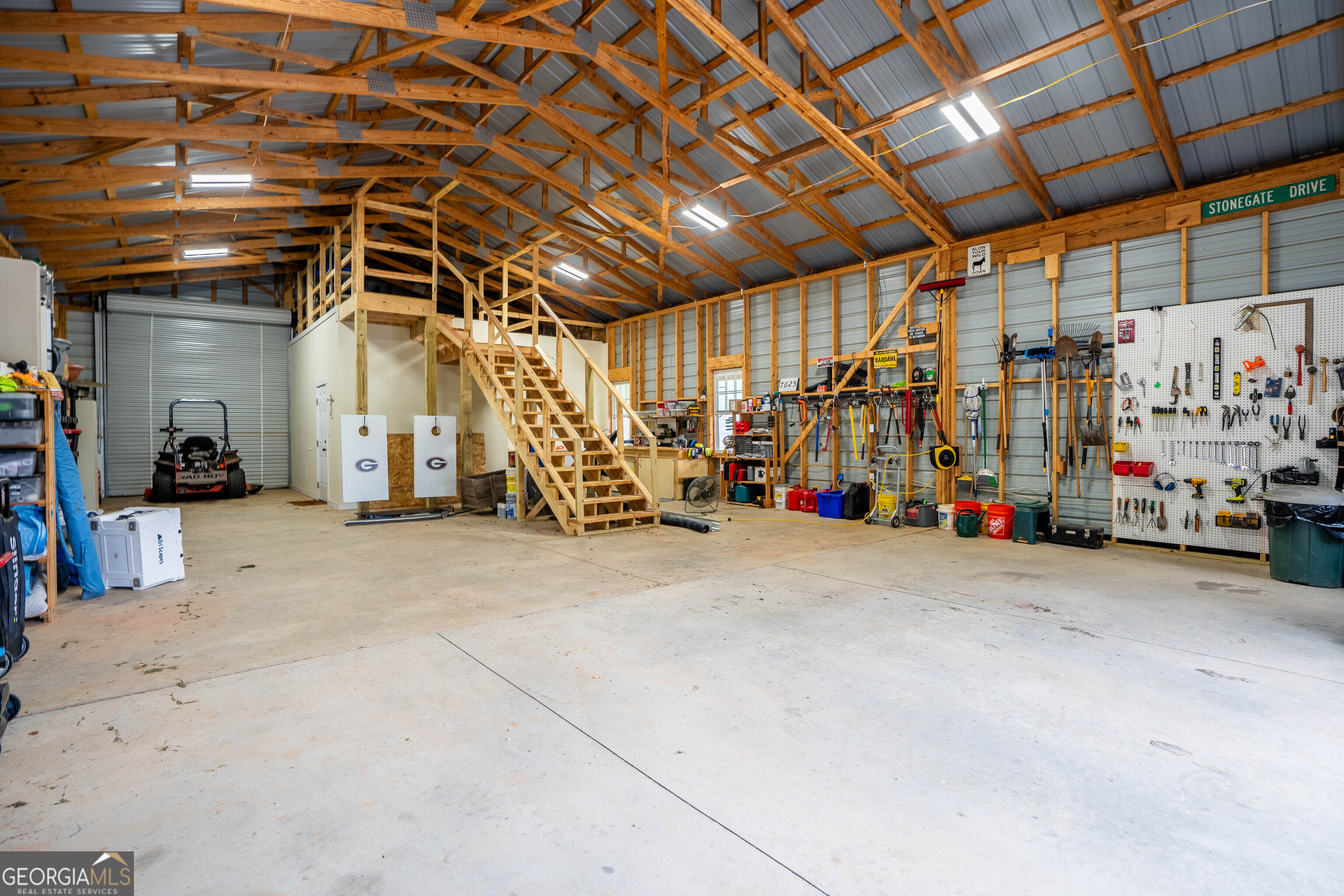 7625 W County Line Road Lula GA 30554
