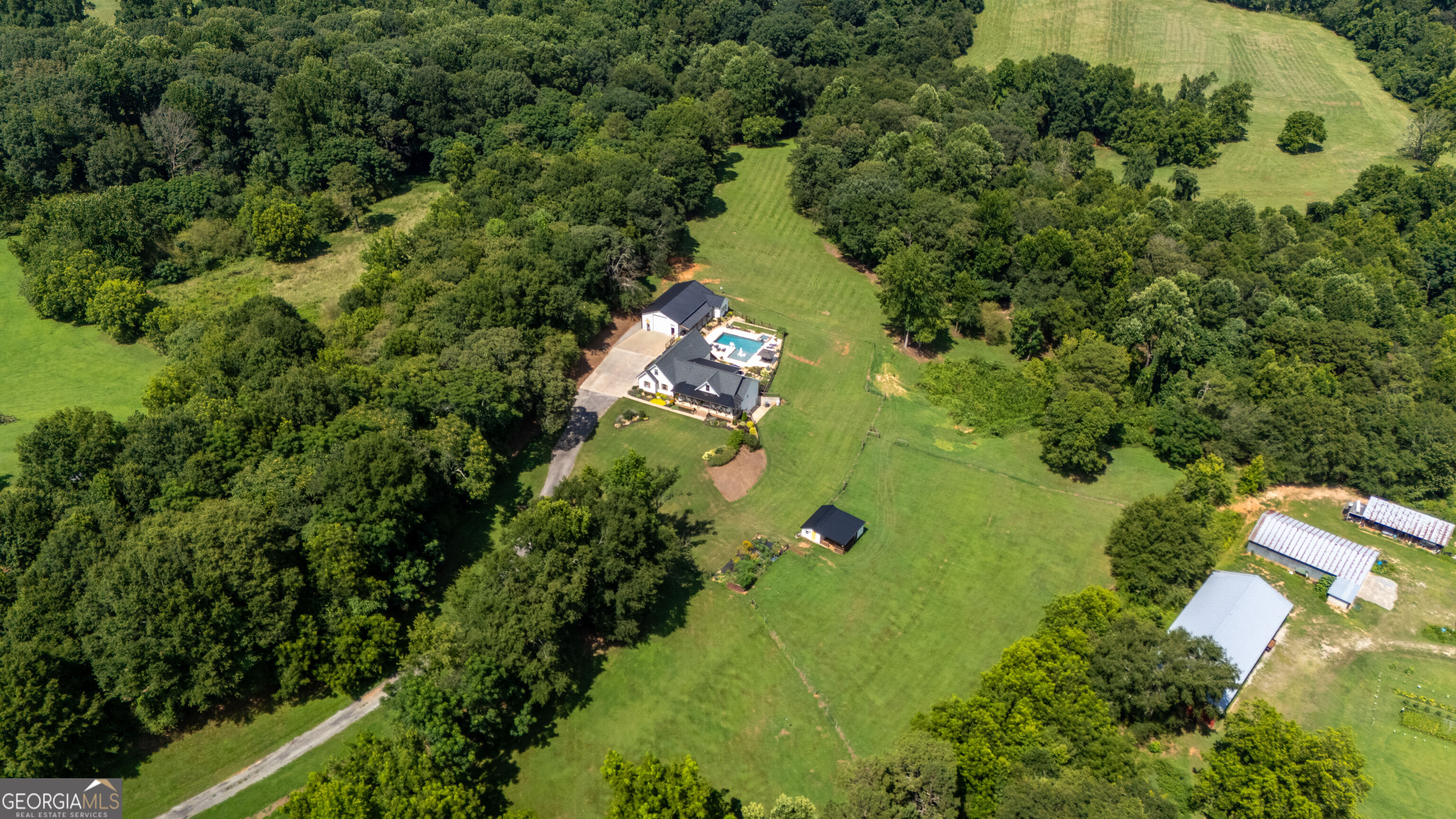 7625 W County Line Road Lula GA 30554