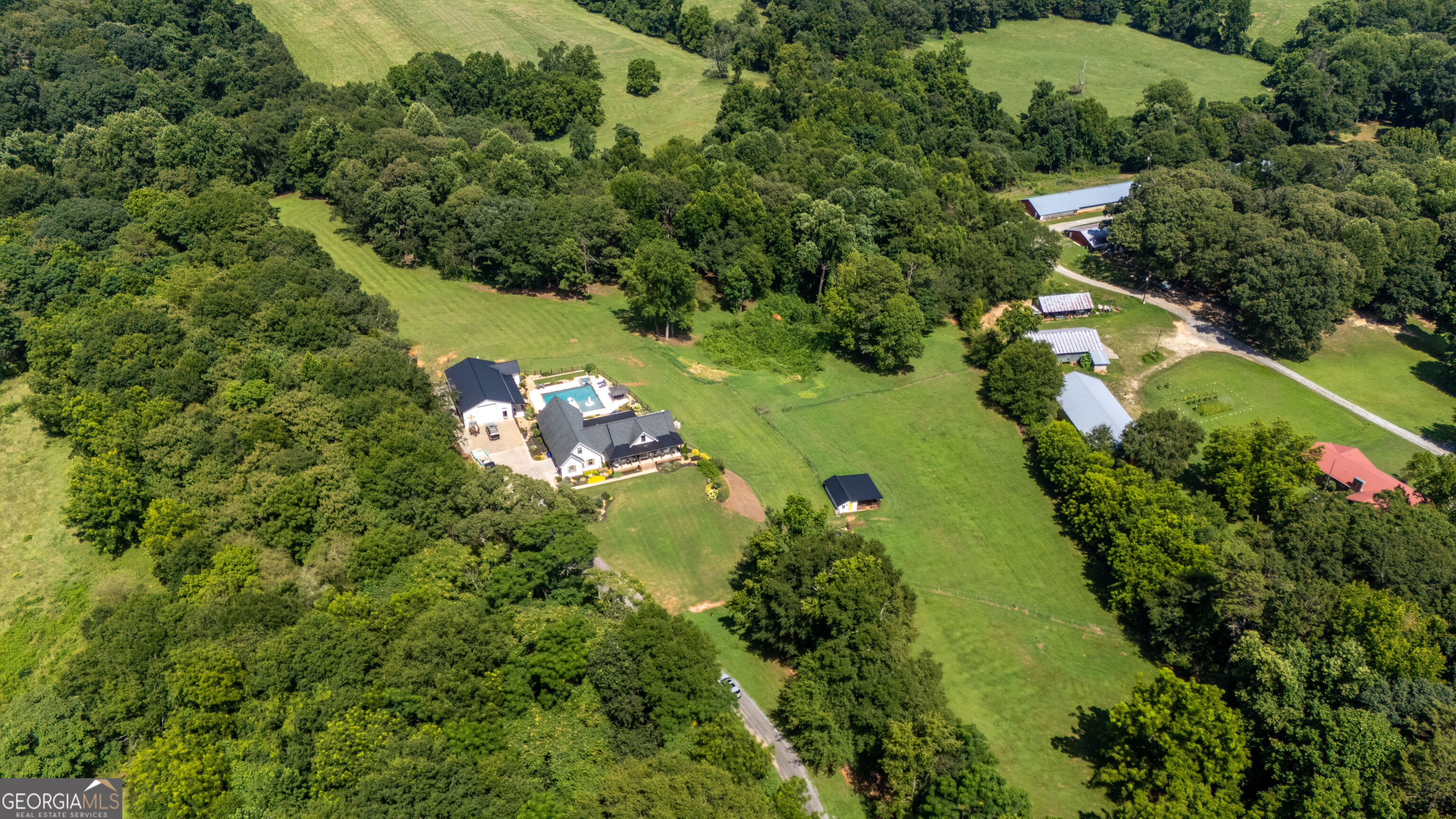 7625 W County Line Road Lula GA 30554