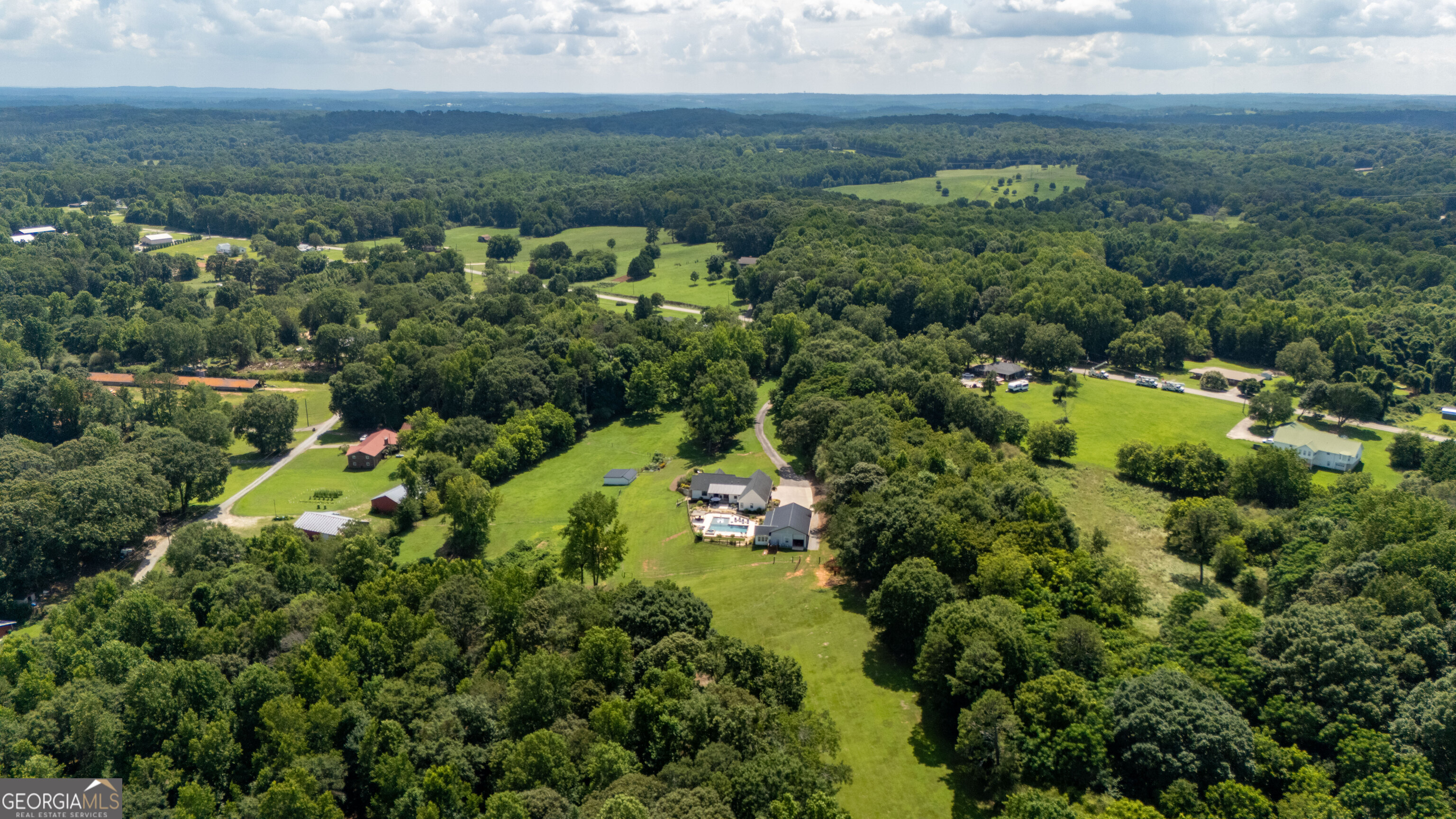 7625 W County Line Road Lula GA 30554