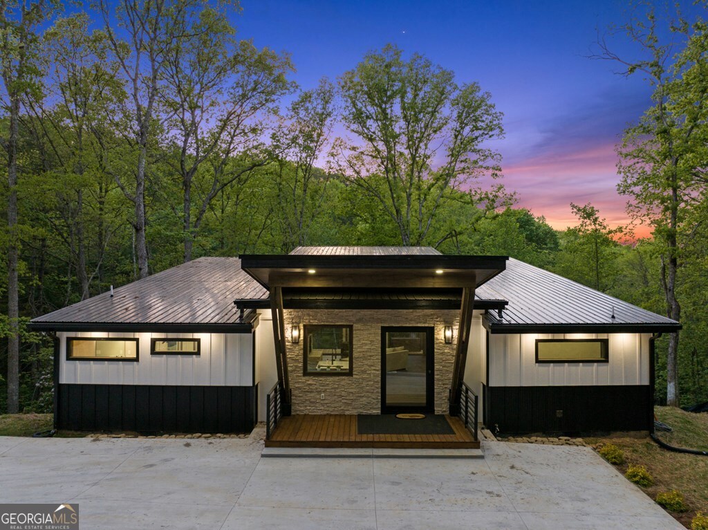 148 Brookwood Drive Blue Ridge GA 30513