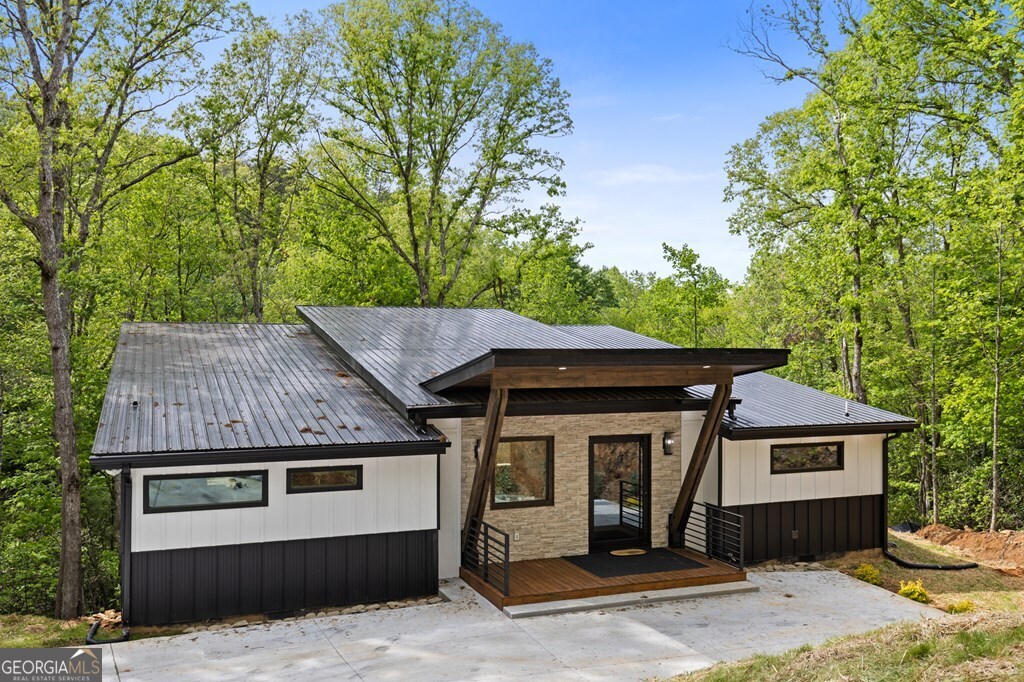 148 Brookwood Drive Blue Ridge GA 30513