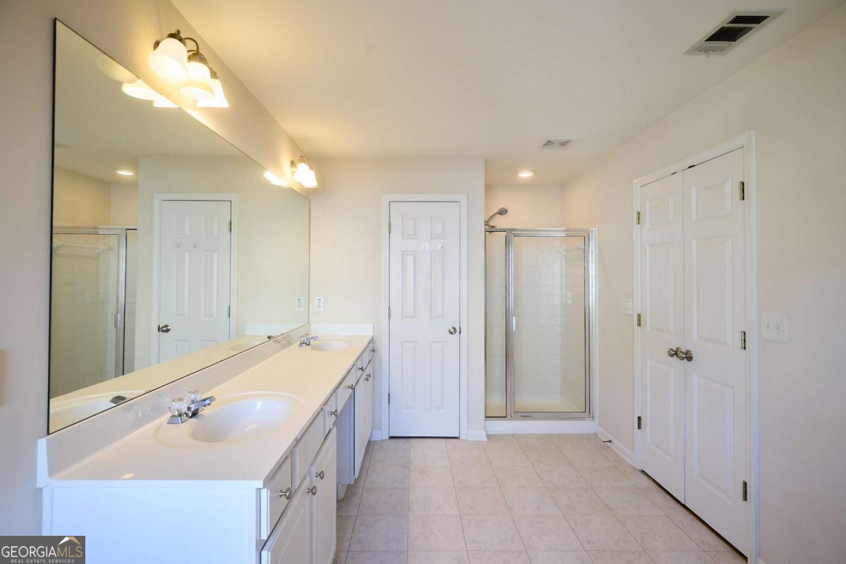 1622 Hemburg Trace Kennesaw GA 30144