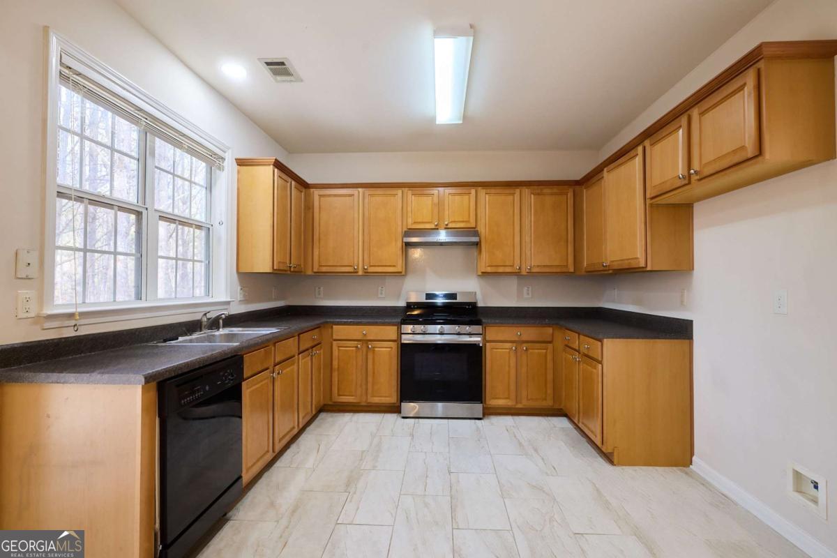 1622 Hemburg Trace Kennesaw GA 30144