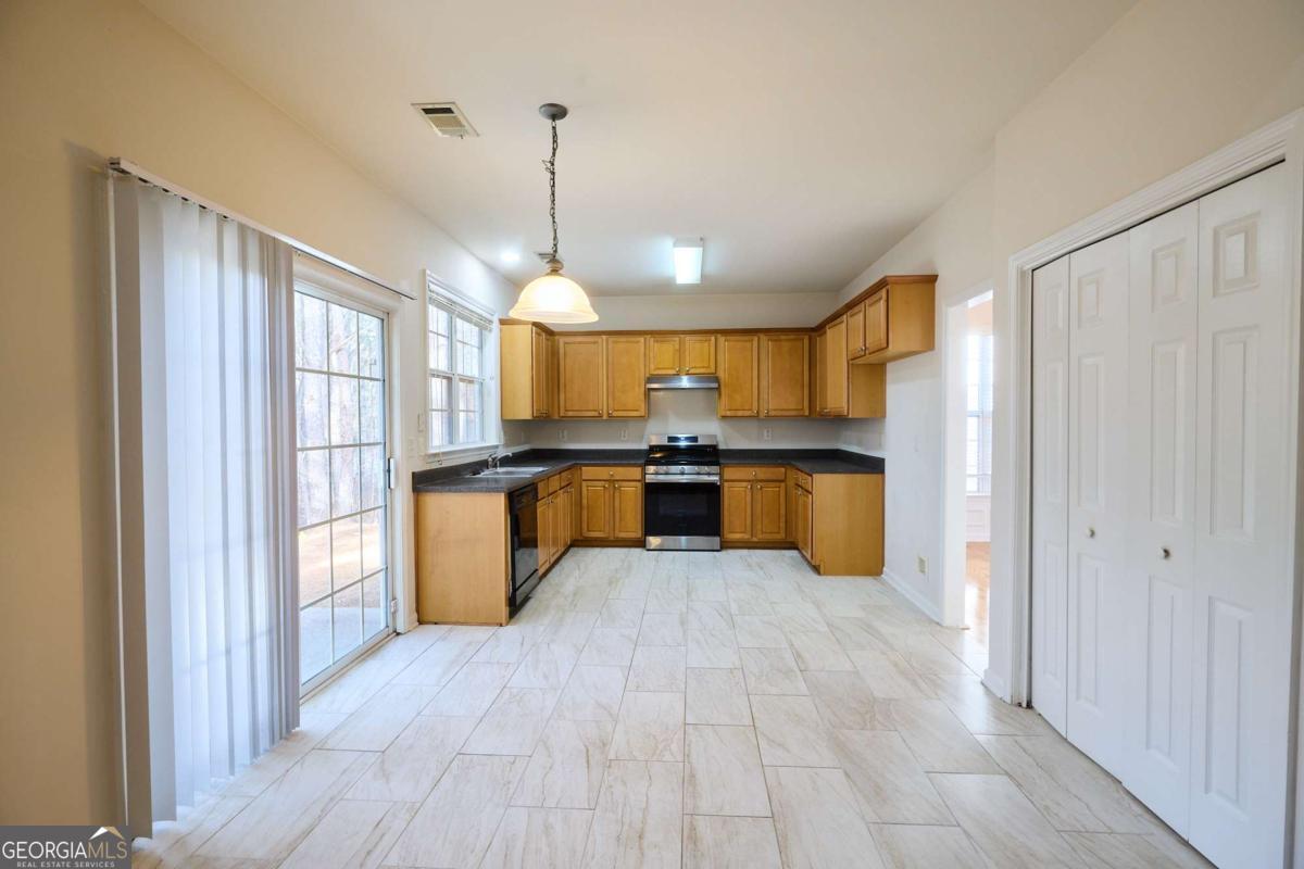 1622 Hemburg Trace Kennesaw GA 30144