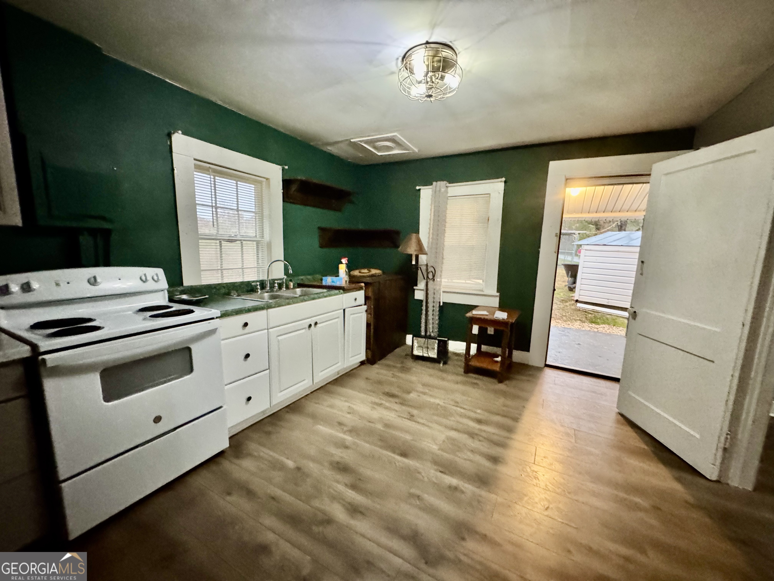930 Cantrell Road Marble Hill GA 30148