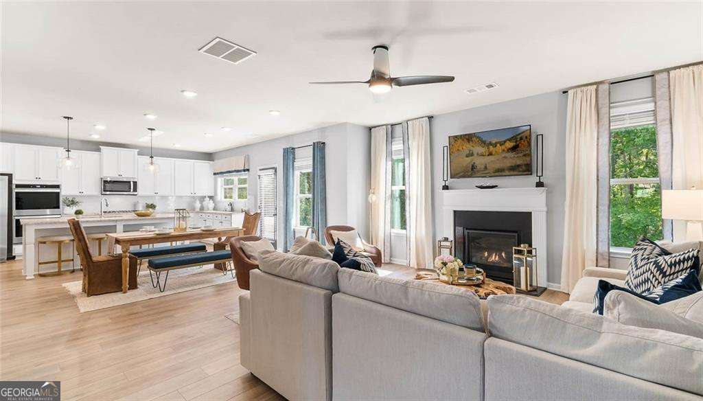 4905 Waxleaf Drive SW Atlanta GA 30331