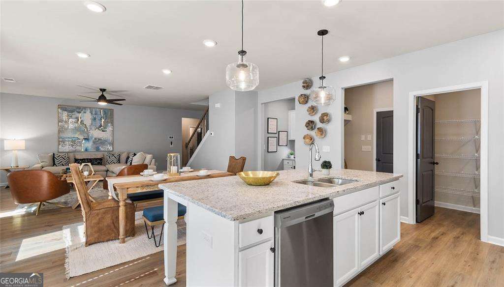 4905 Waxleaf Drive SW Atlanta GA 30331