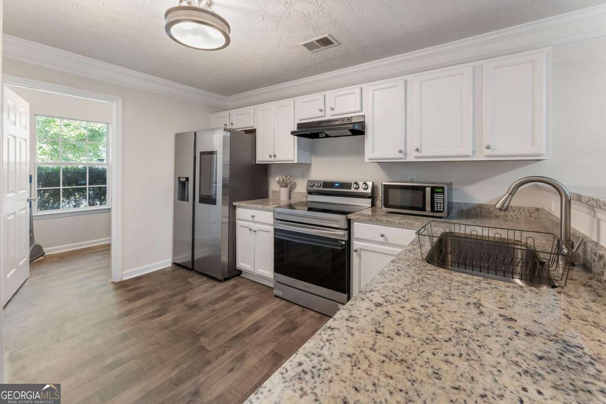 2433 Wood Bend Lane Riverdale GA 30296