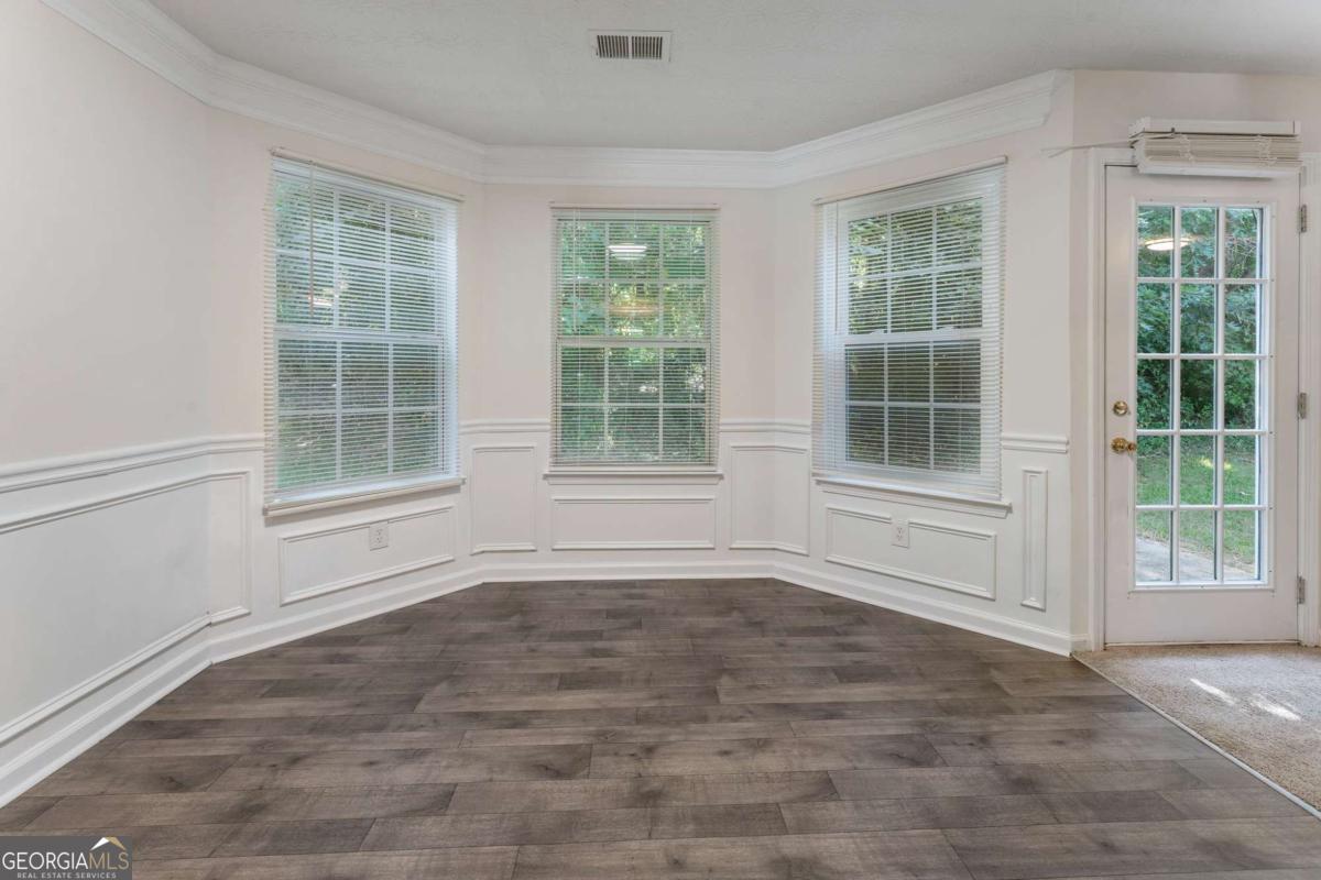 2433 Wood Bend Lane Riverdale GA 30296