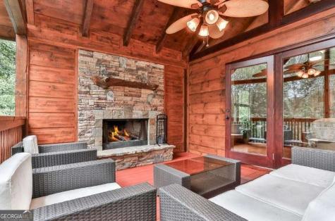 92 Fish Trap Road Mineral Bluff GA 30559