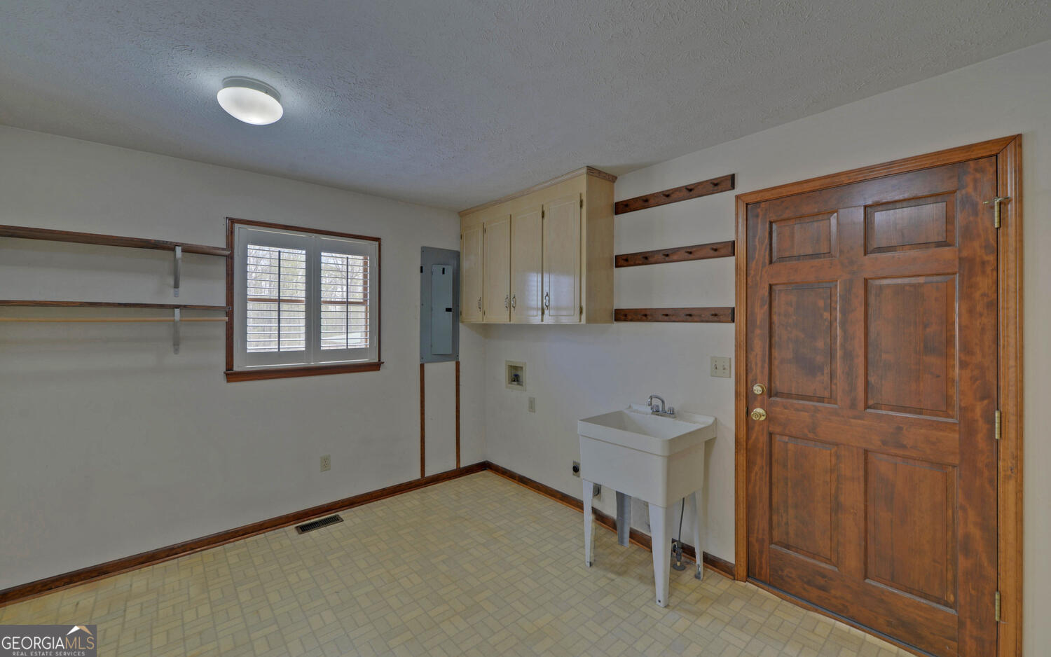 197 Woodland Way Dewy Rose GA 30634