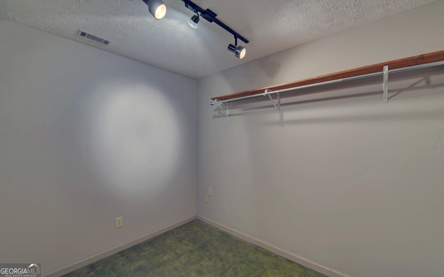 197 Woodland Way Dewy Rose GA 30634