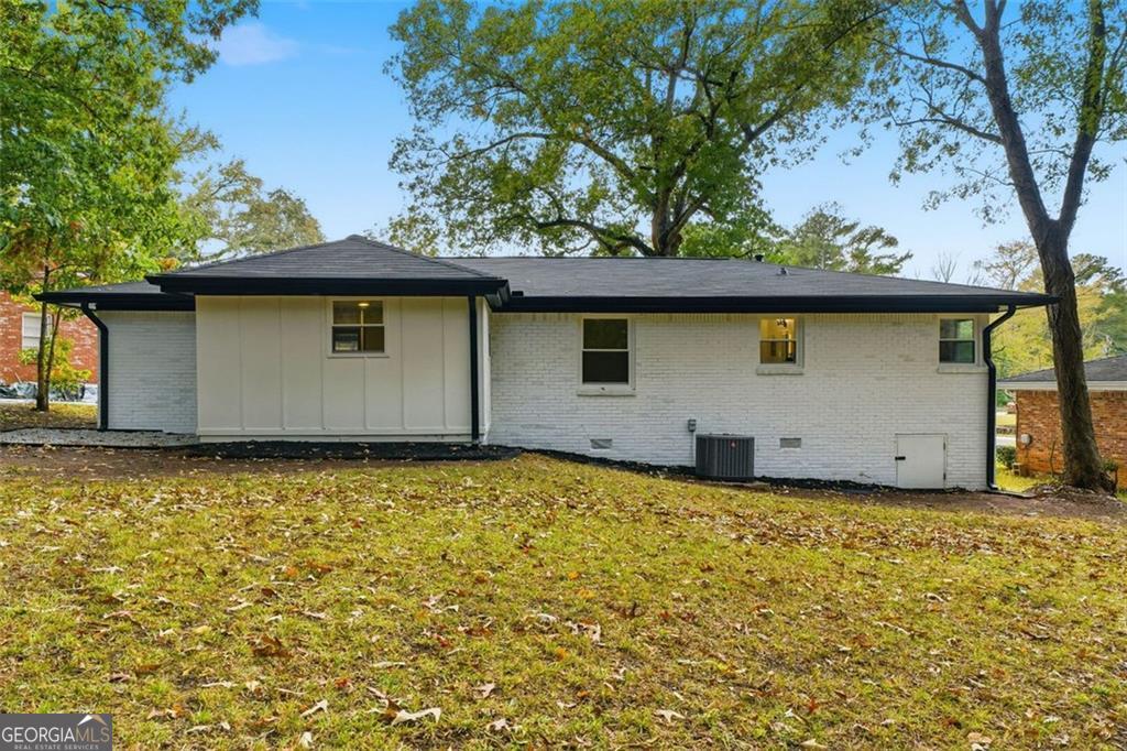 2568 Fontaine Circle Decatur GA 30032