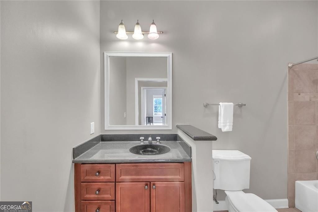 11 Perimeter Center E Dunwoody GA 30346