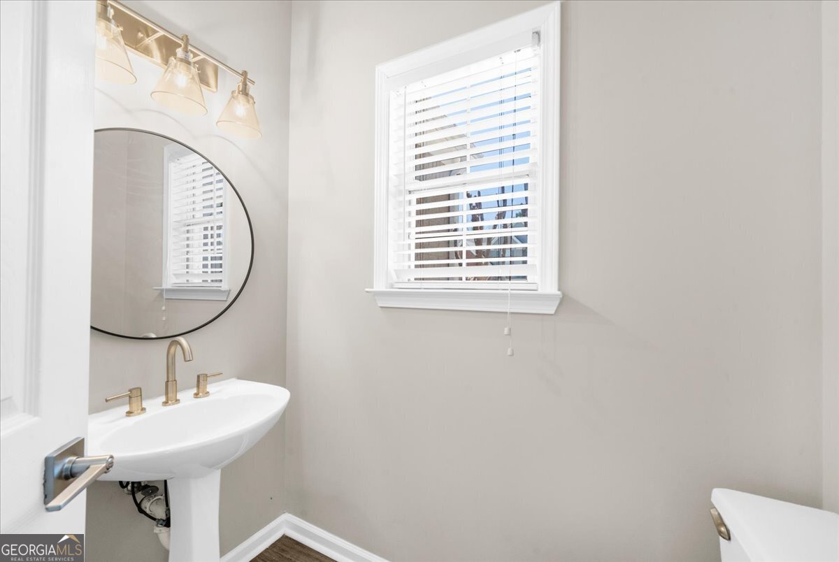 2410 Lunetta Lane Alpharetta GA 30004