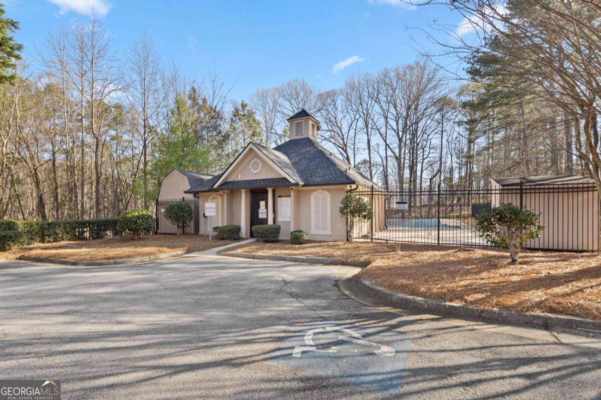 991 Bay Pointe Way SW Lilburn GA 30047