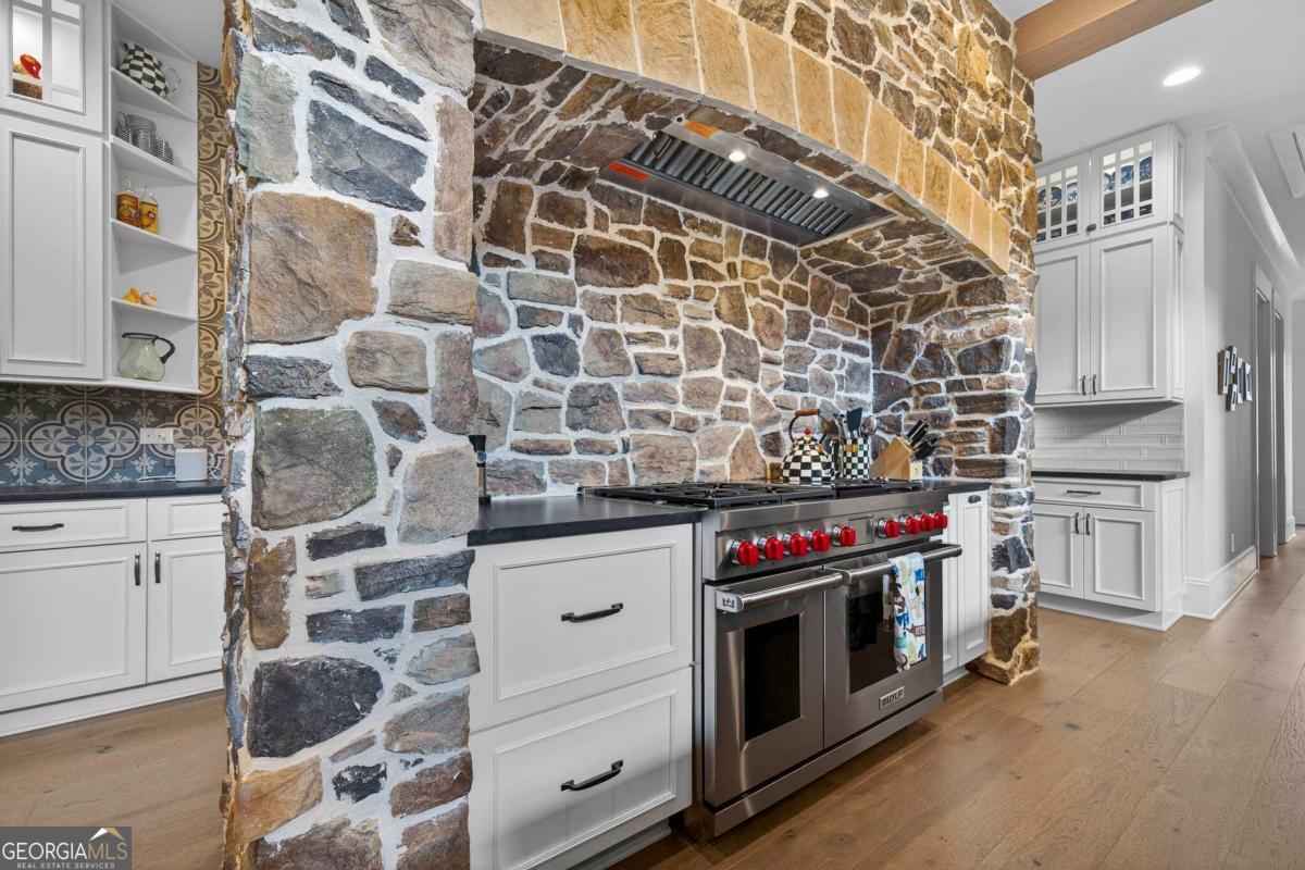1031 Cavalier Cove Greensboro GA 30642
