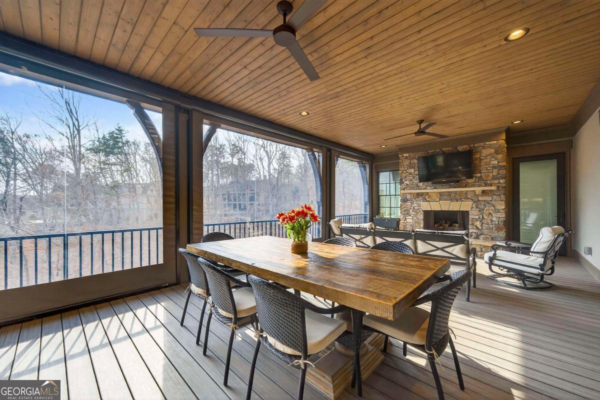 1031 Cavalier Cove Greensboro GA 30642