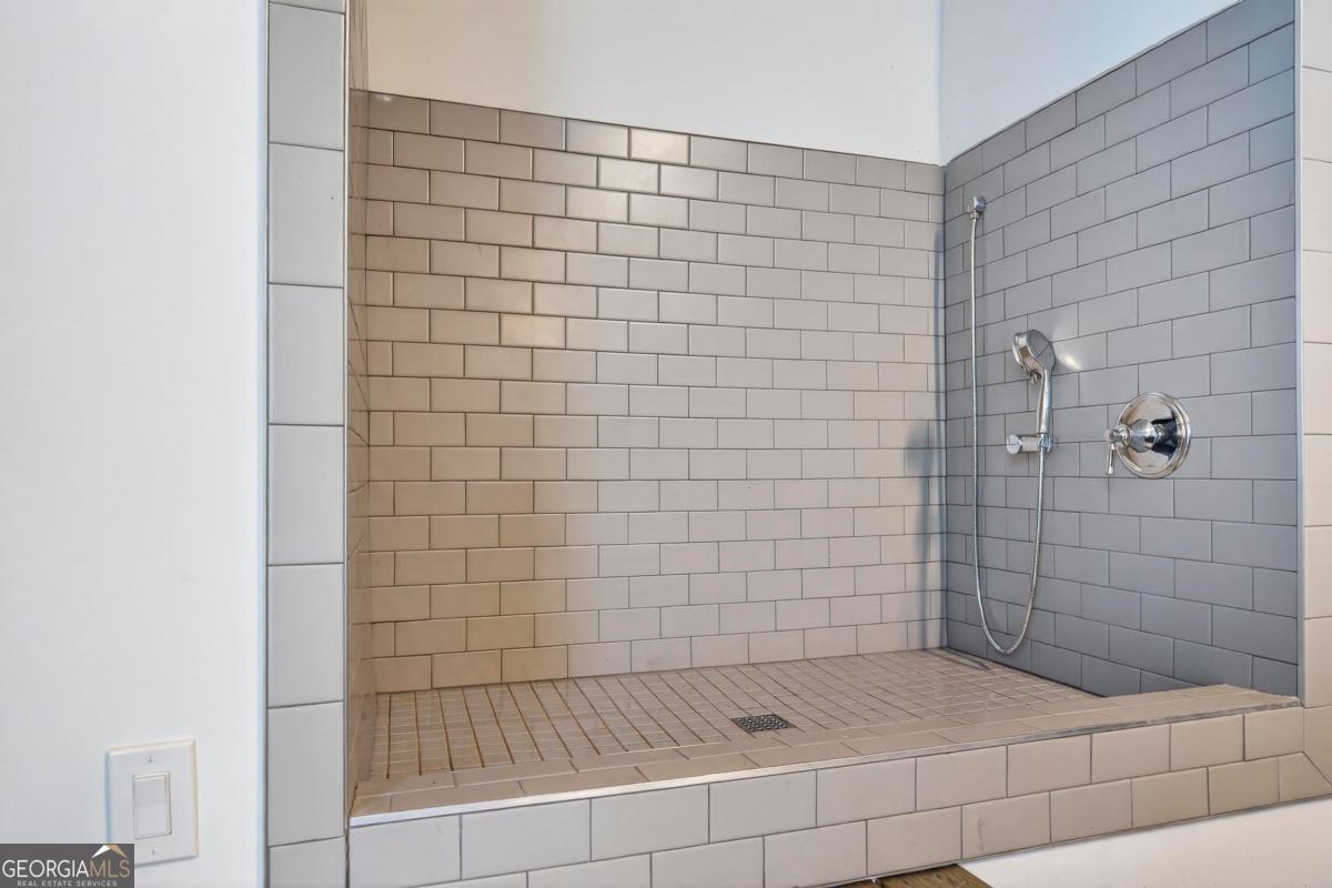 1031 Cavalier Cove Greensboro GA 30642