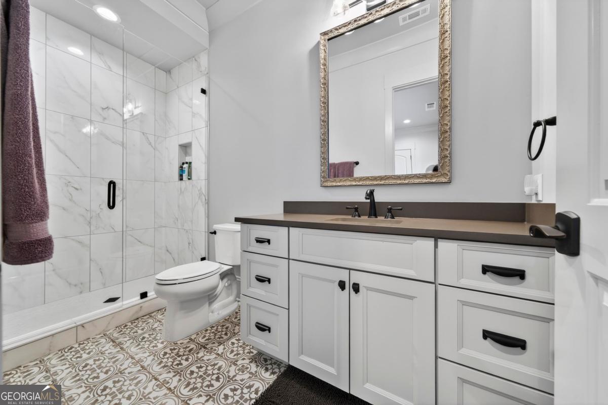 1031 Cavalier Cove Greensboro GA 30642