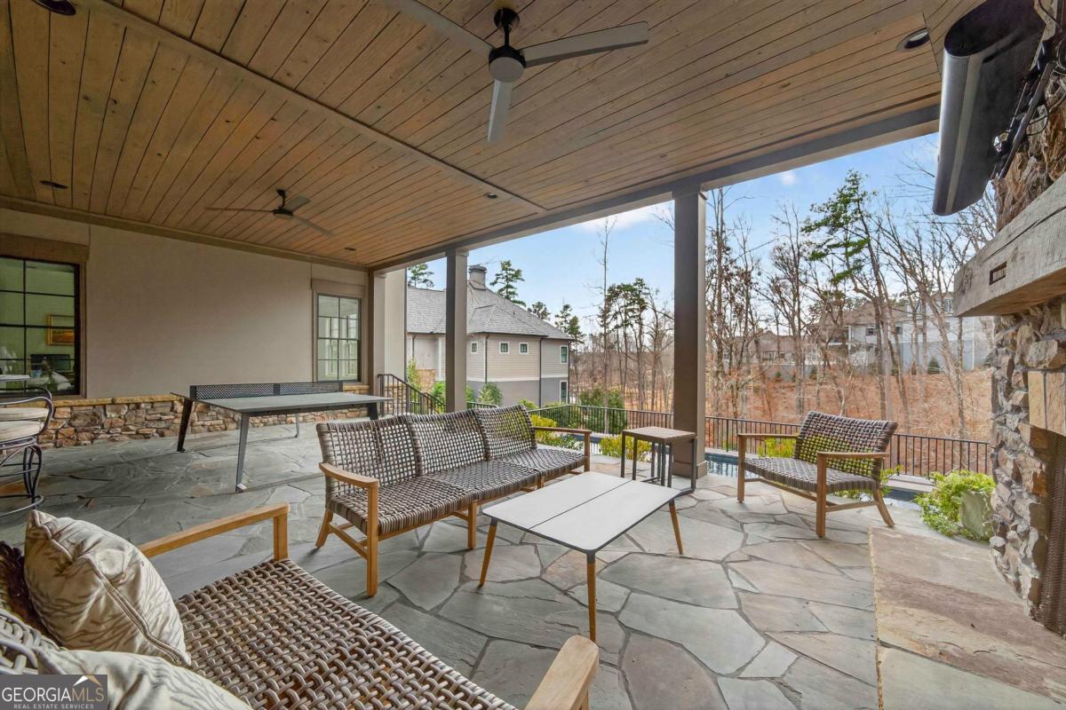 1031 Cavalier Cove Greensboro GA 30642