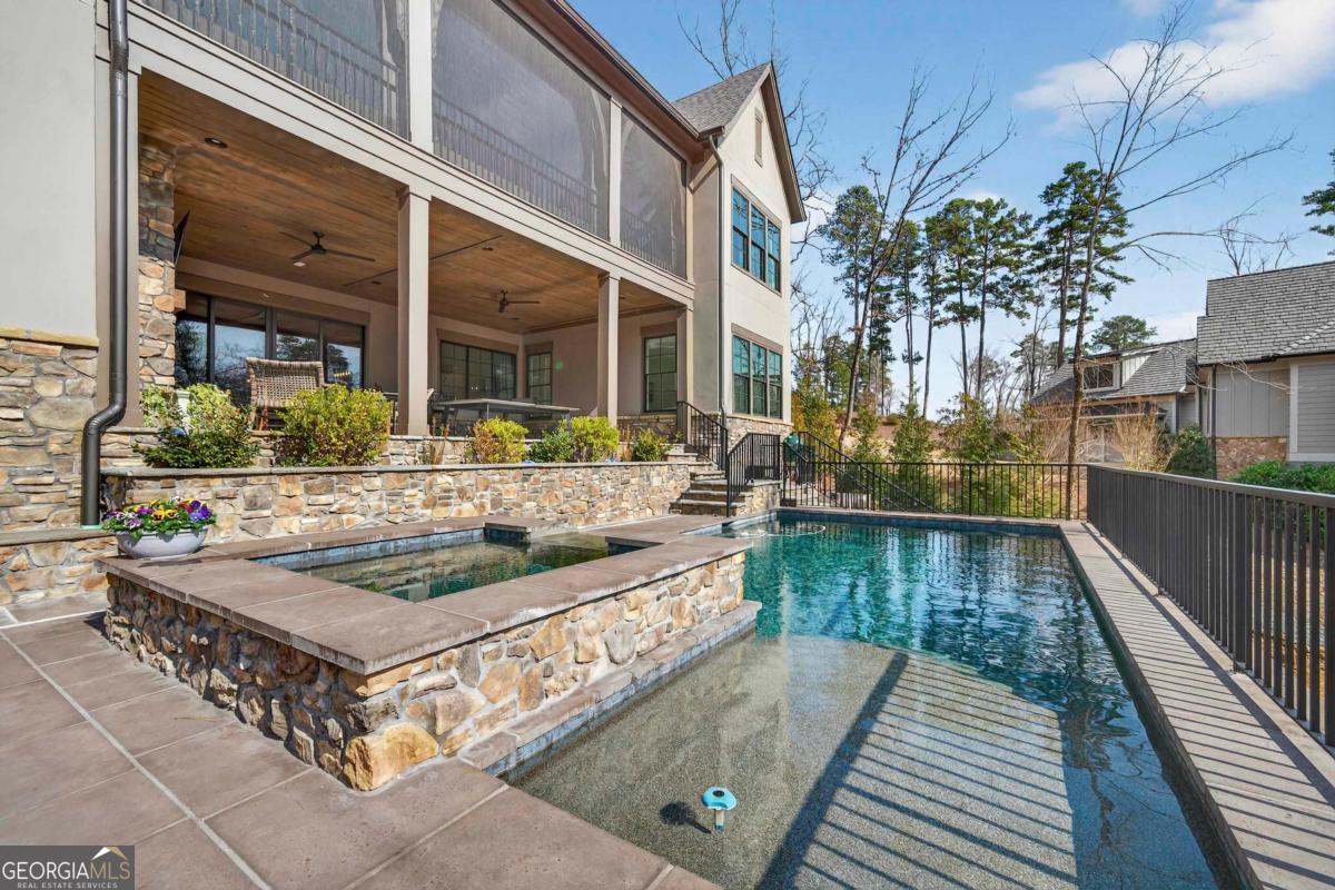 1031 Cavalier Cove Greensboro GA 30642