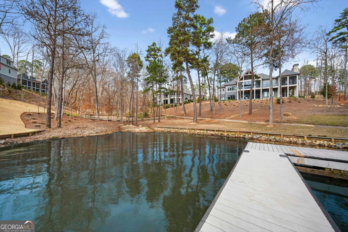1031 Cavalier Cove Greensboro GA 30642