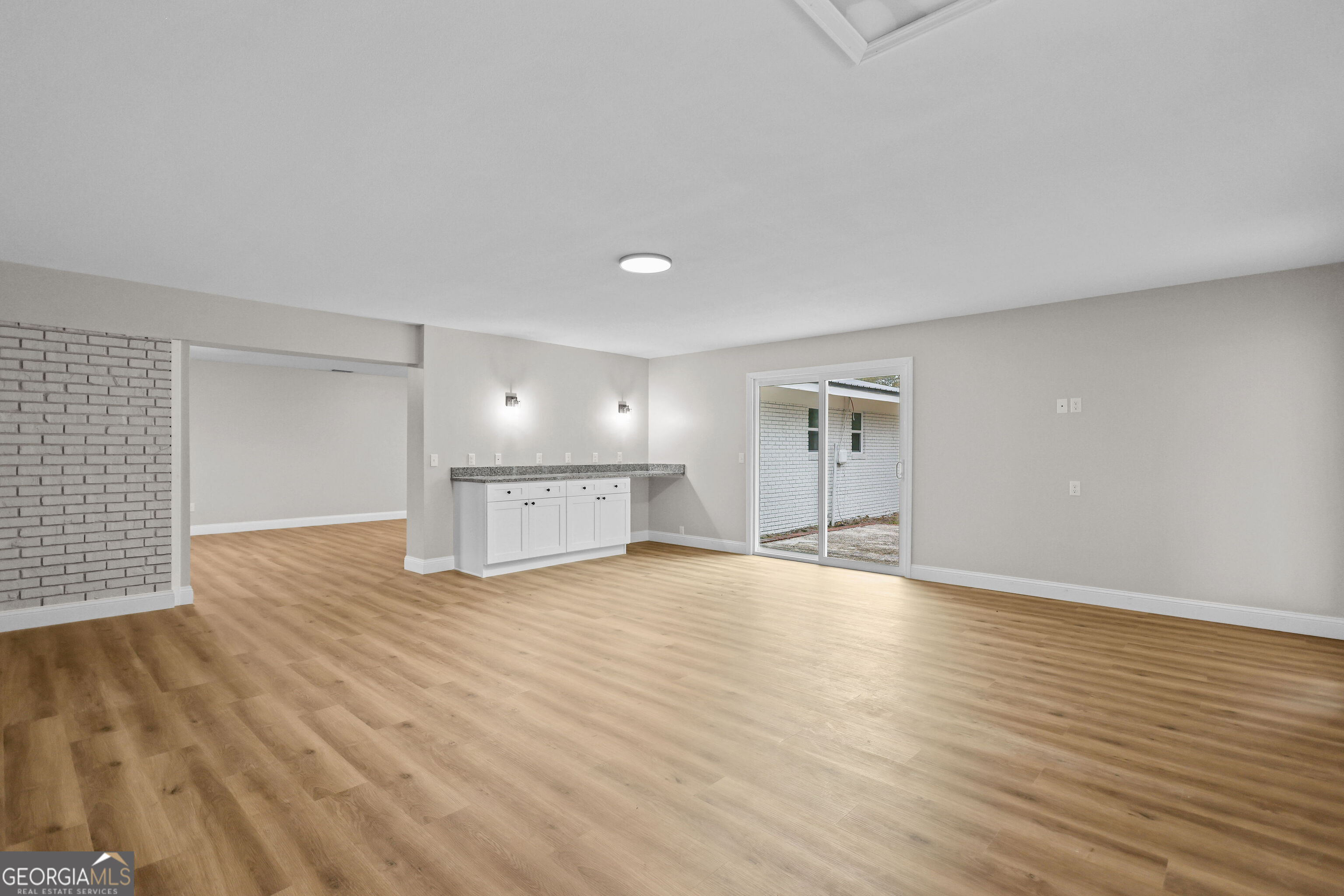 215 Glynn Street Jesup GA 31545