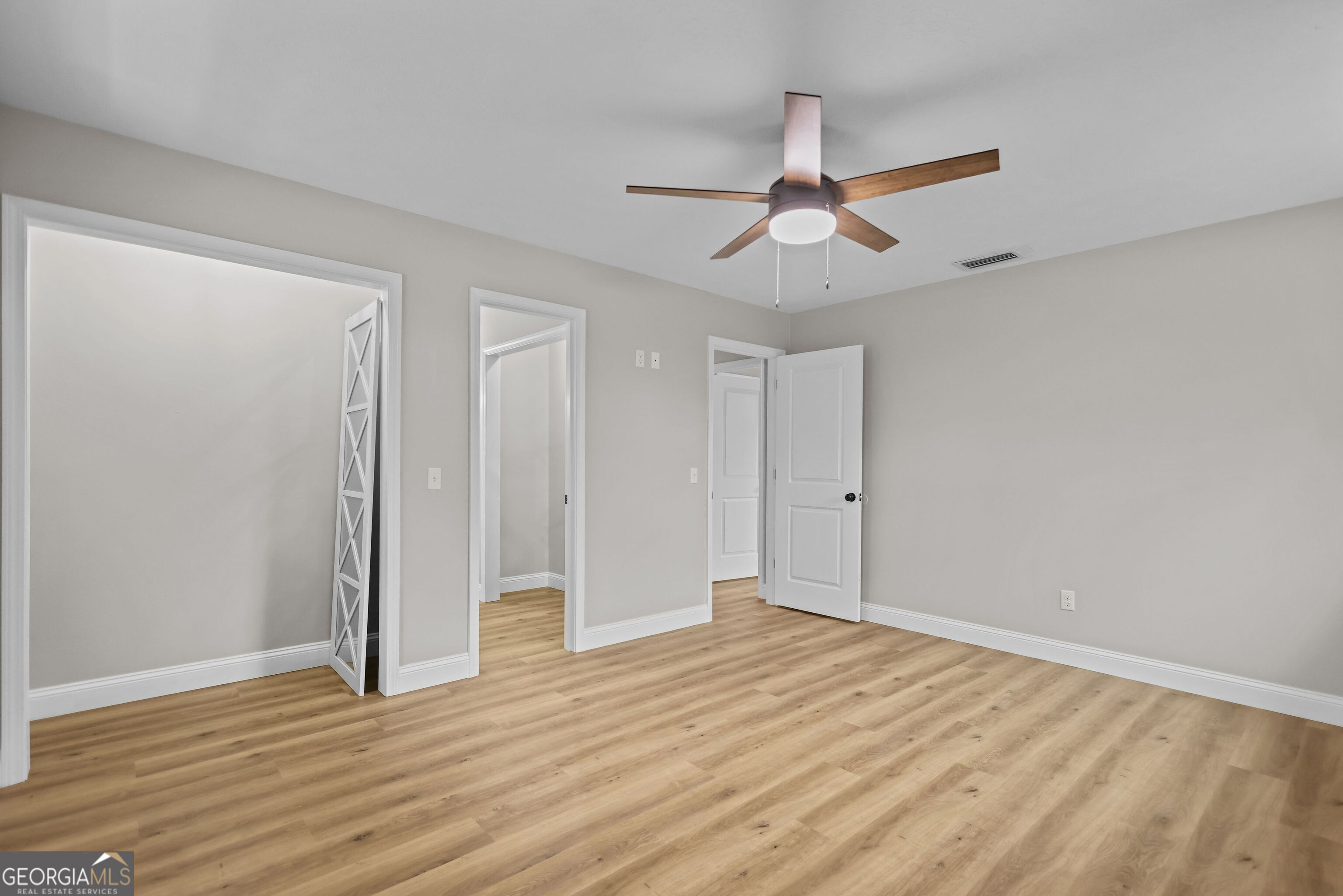 215 Glynn Street Jesup GA 31545