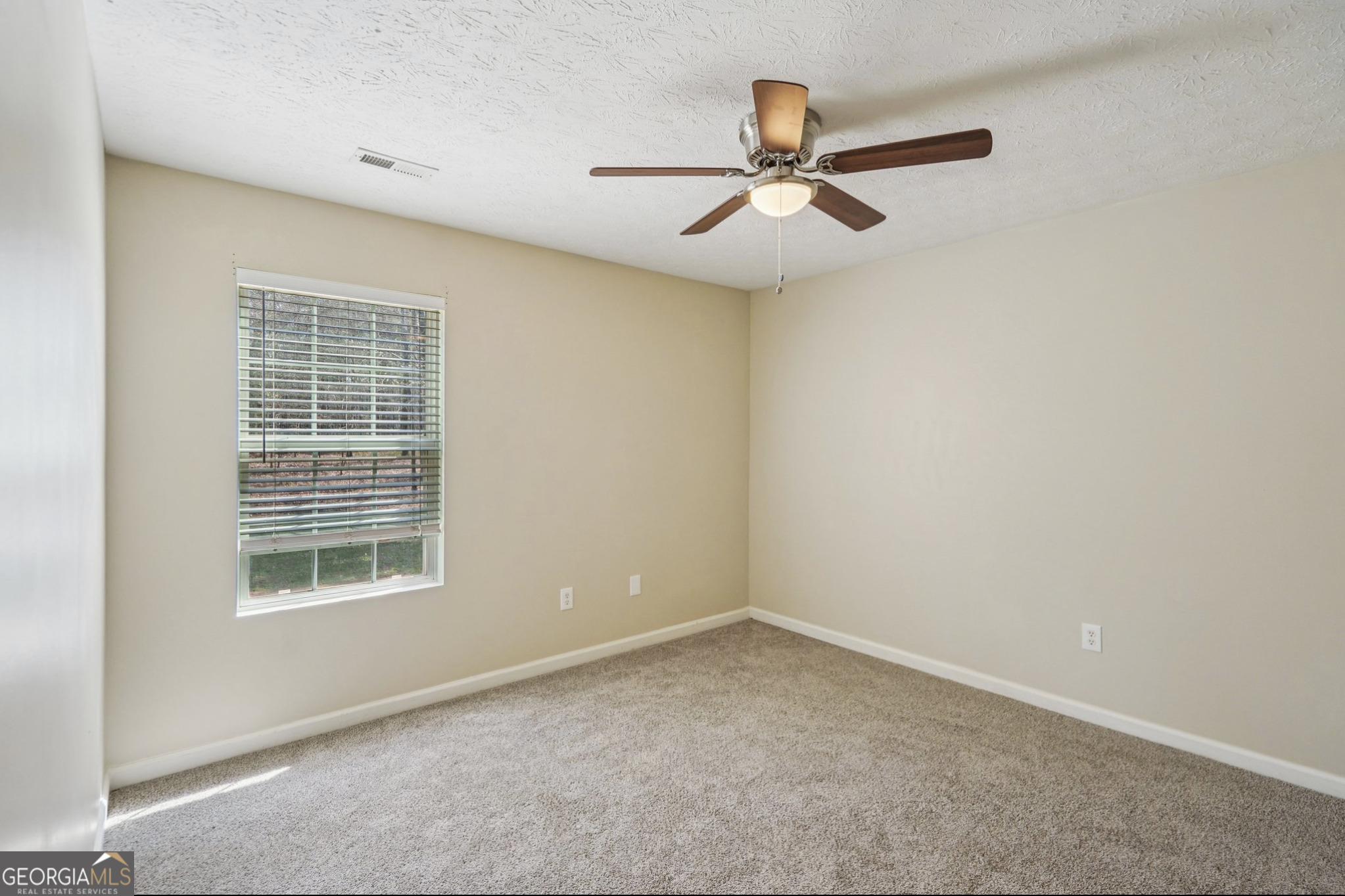 86 Esther Lane Grantville GA 30220