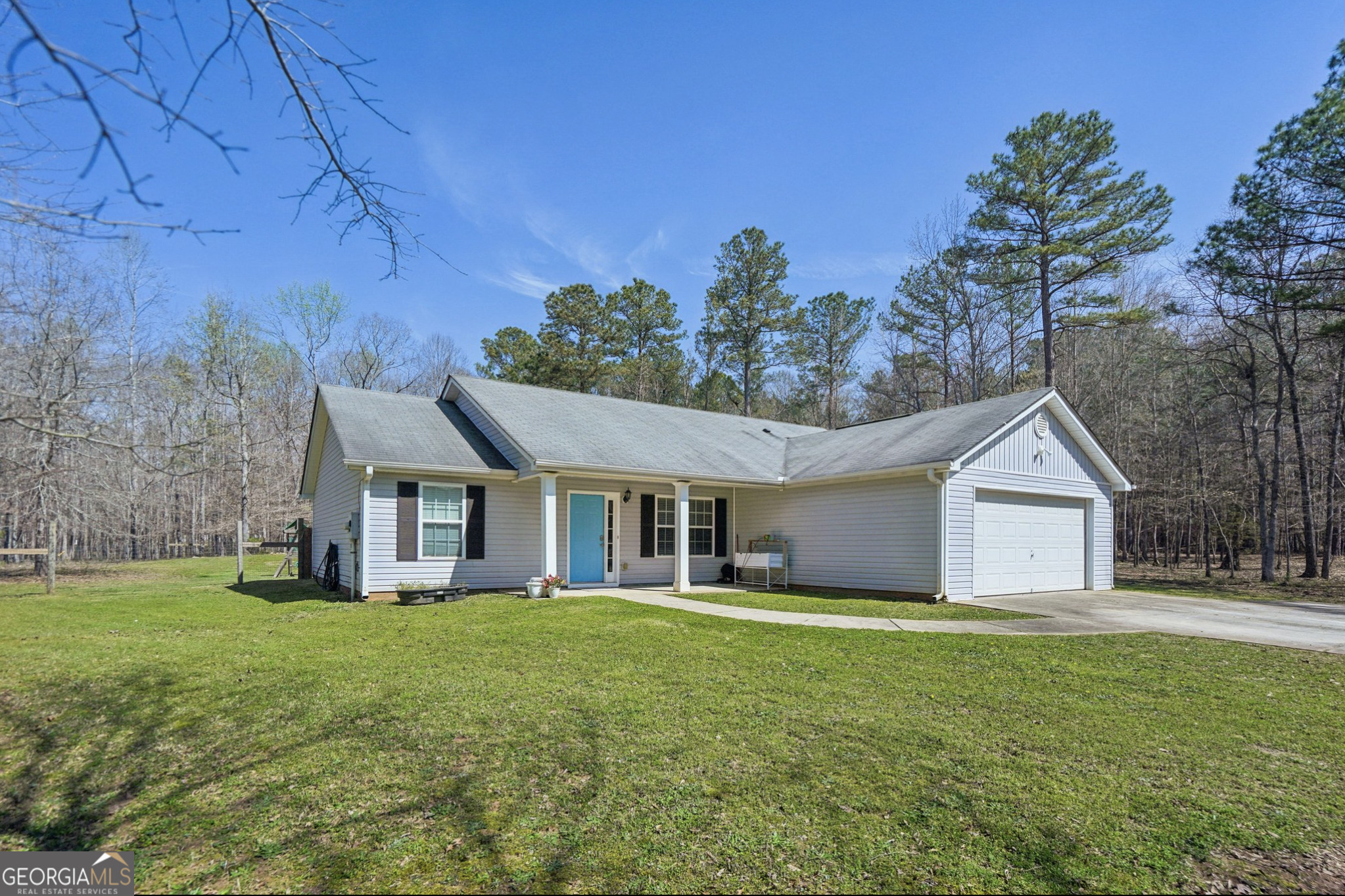 86 Esther Lane Grantville GA 30220
