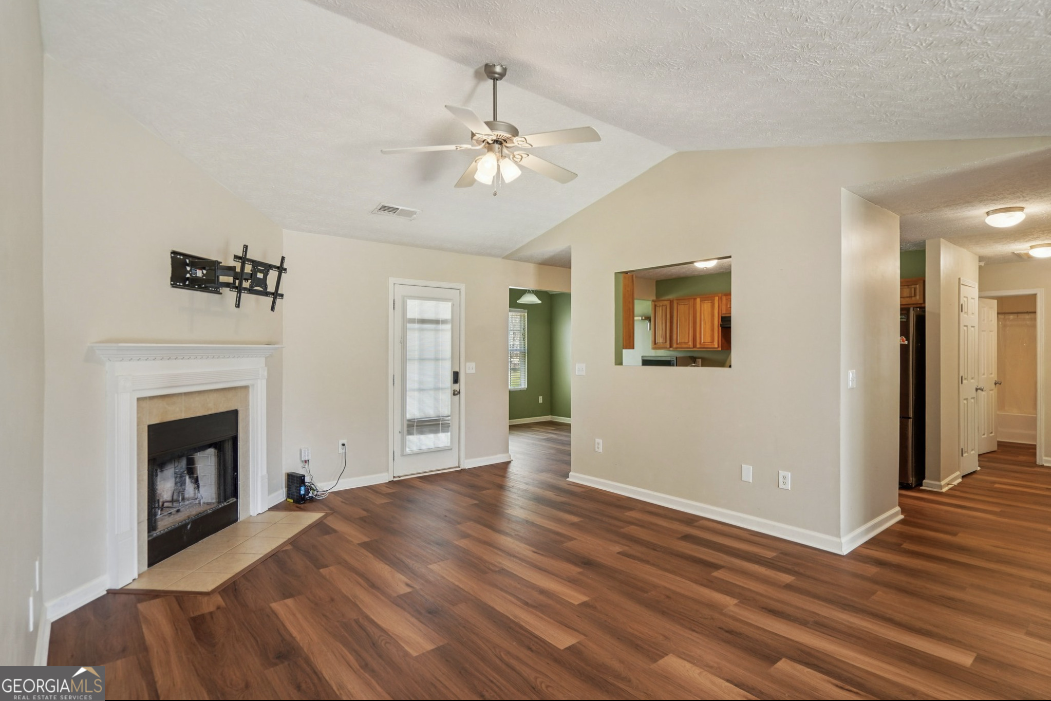 86 Esther Lane Grantville GA 30220