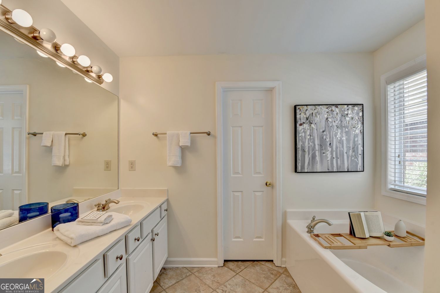 1870 Hickory Station Circle Snellville GA 30078